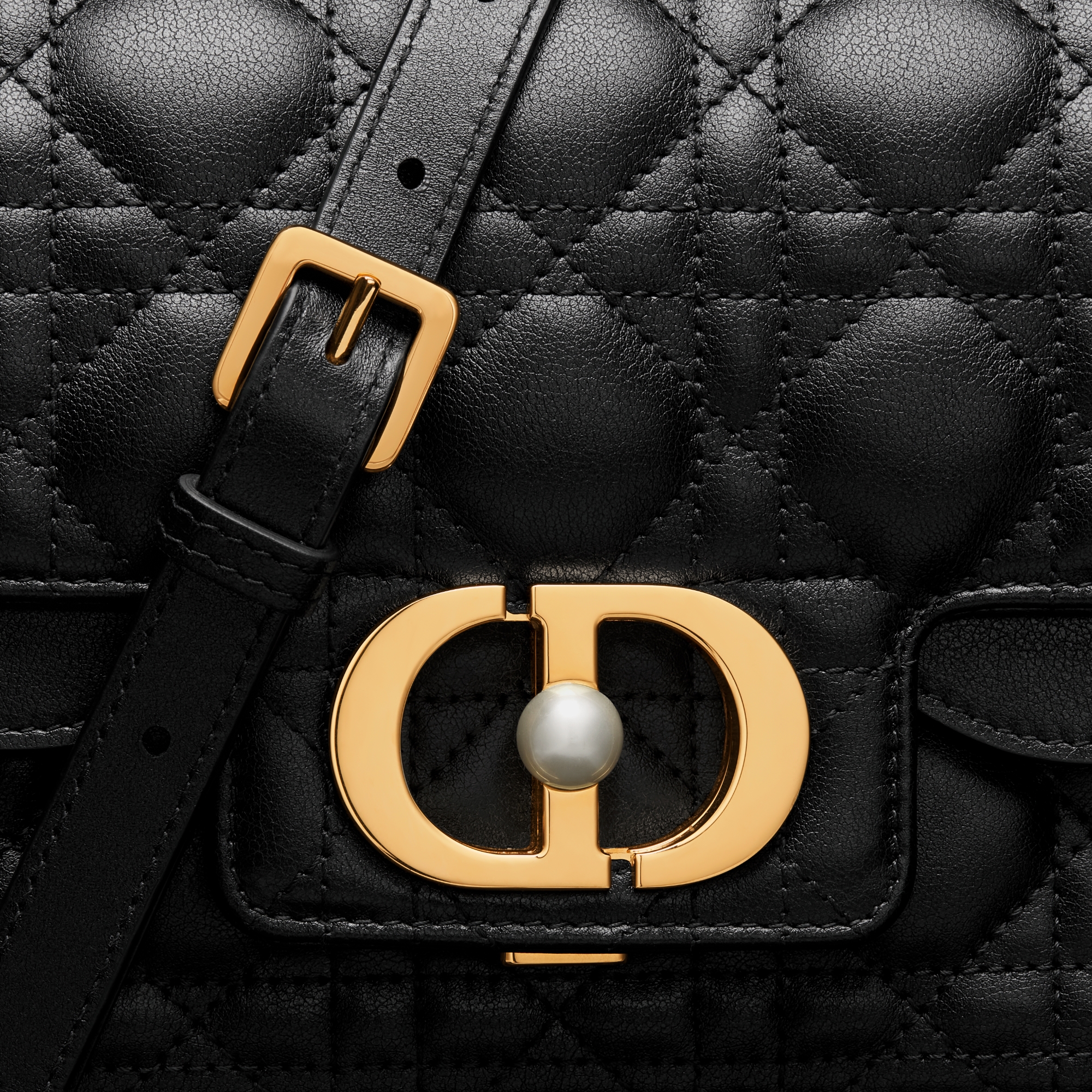 Kleine Dior Jolie Top Handle Tasche Cannage Kalbsleder in Schwarz E09