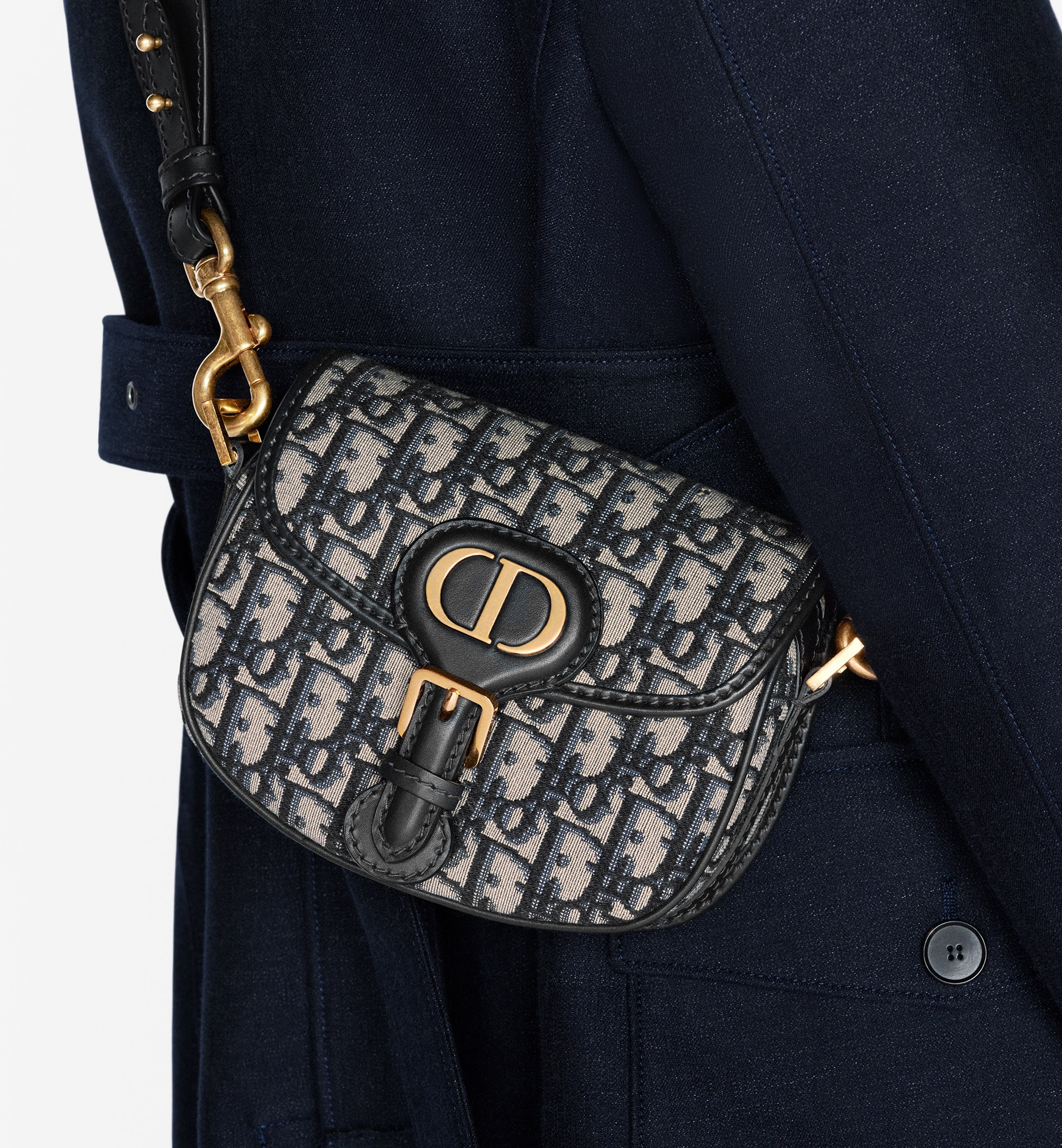 Small Dior Bobby Bag Blue Dior Oblique Jacquard | DIOR