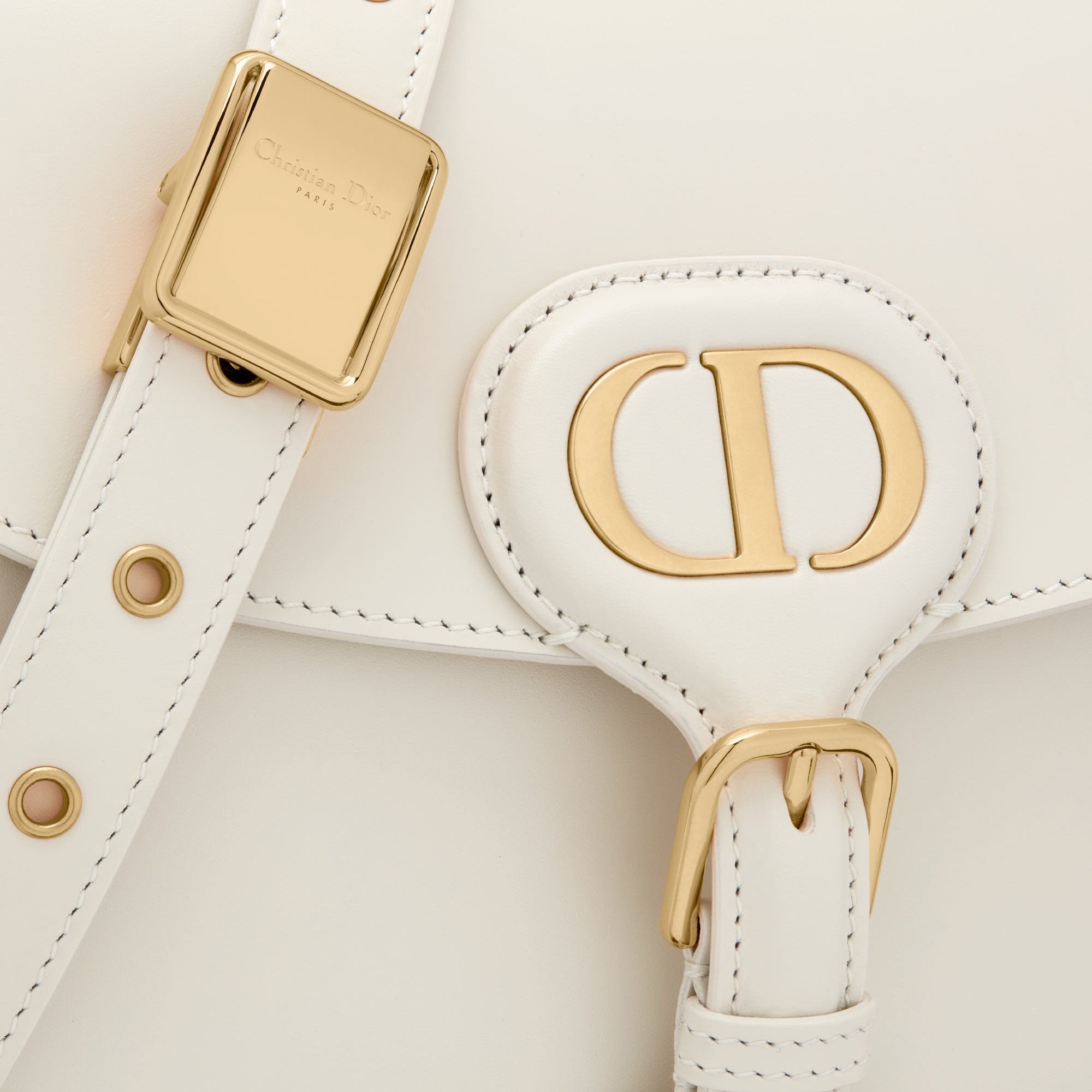 Dior Bobby バッグ ミディアム ボックスカーフスキン E09