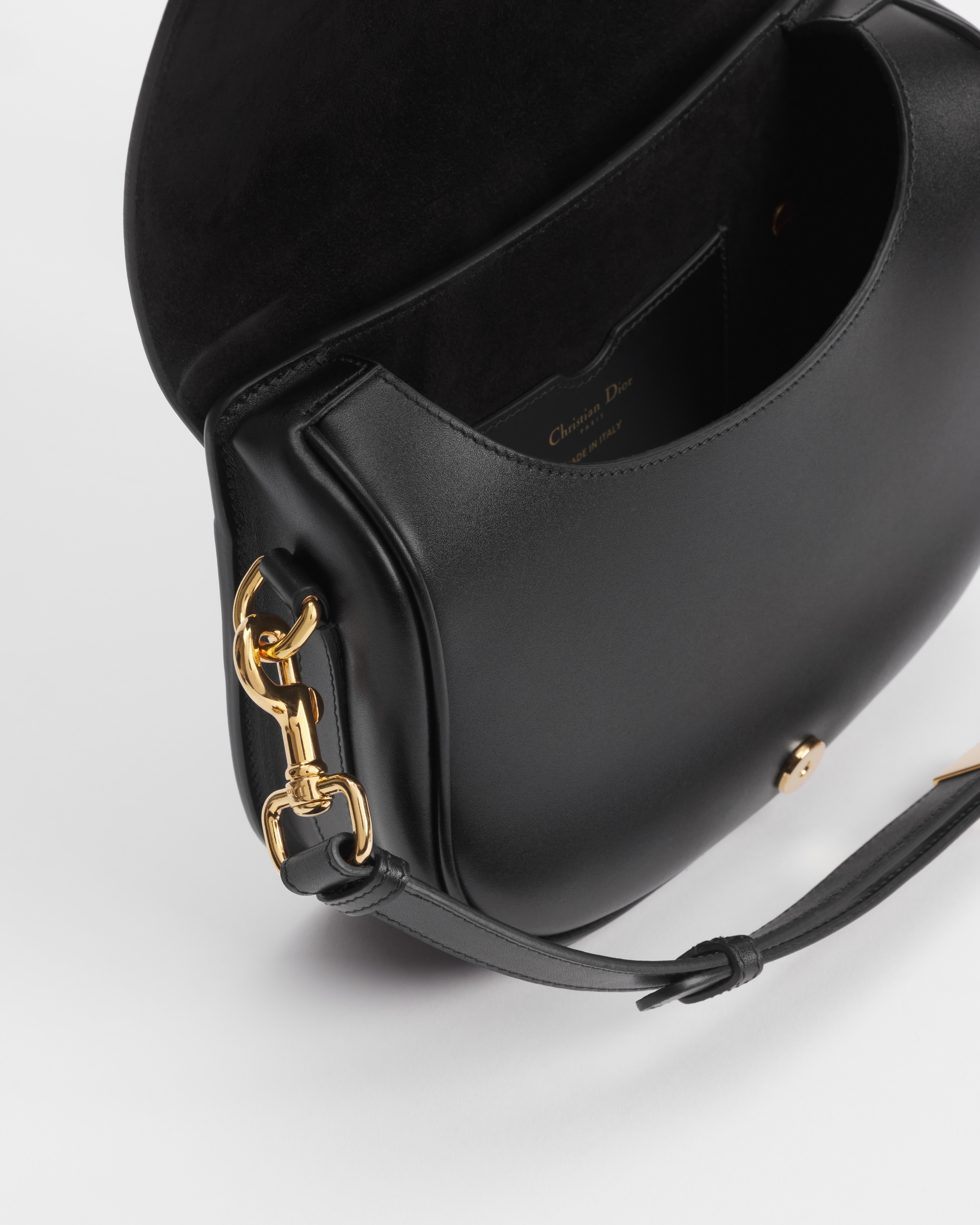 Mittelgroße Dior Bobby Tasche Boxcalf in Schwarz E06