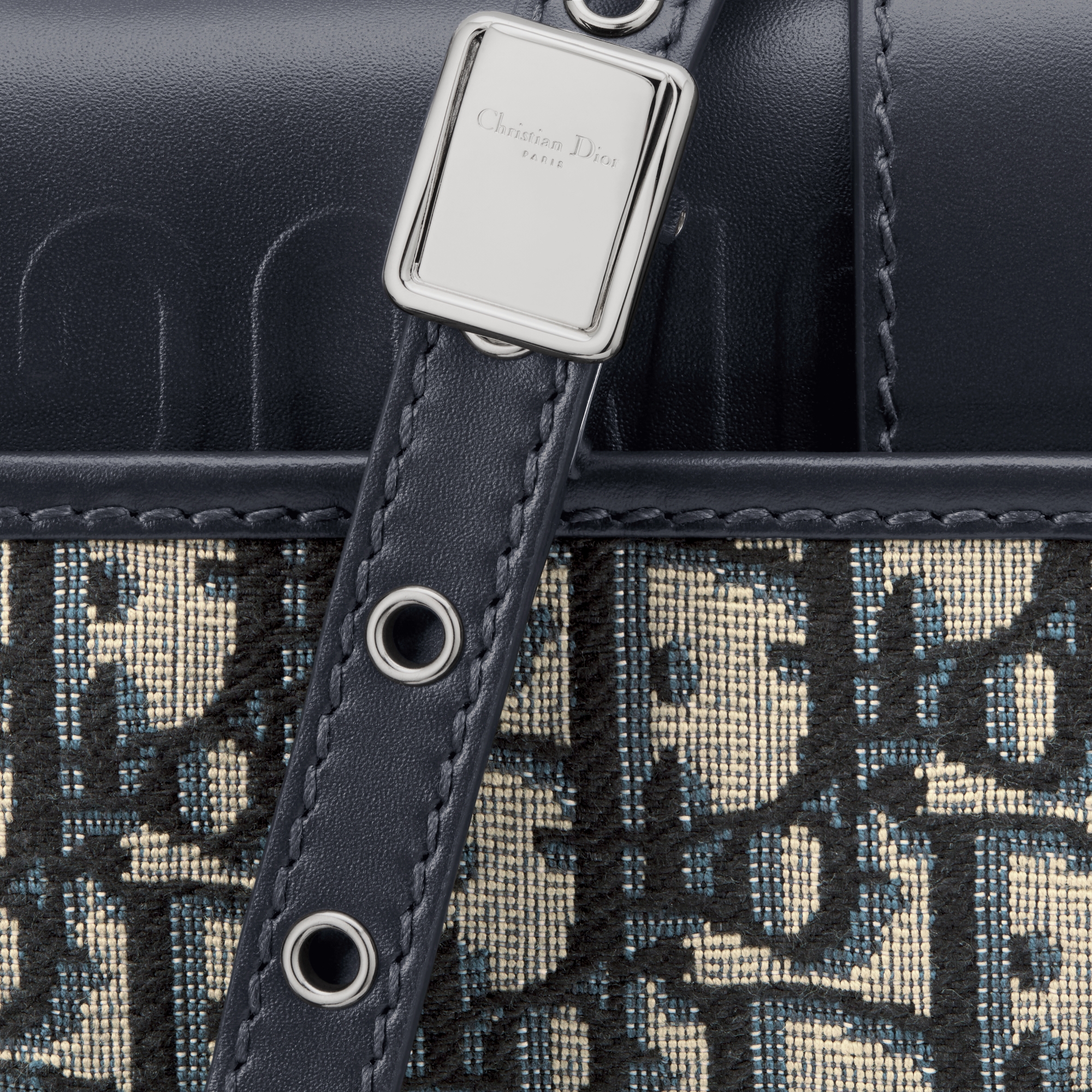30 Montaigne East-West Bag with Chain