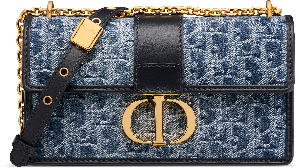 30 Montaigne East-West Bag with Chain aria_woman_viewcode_e01