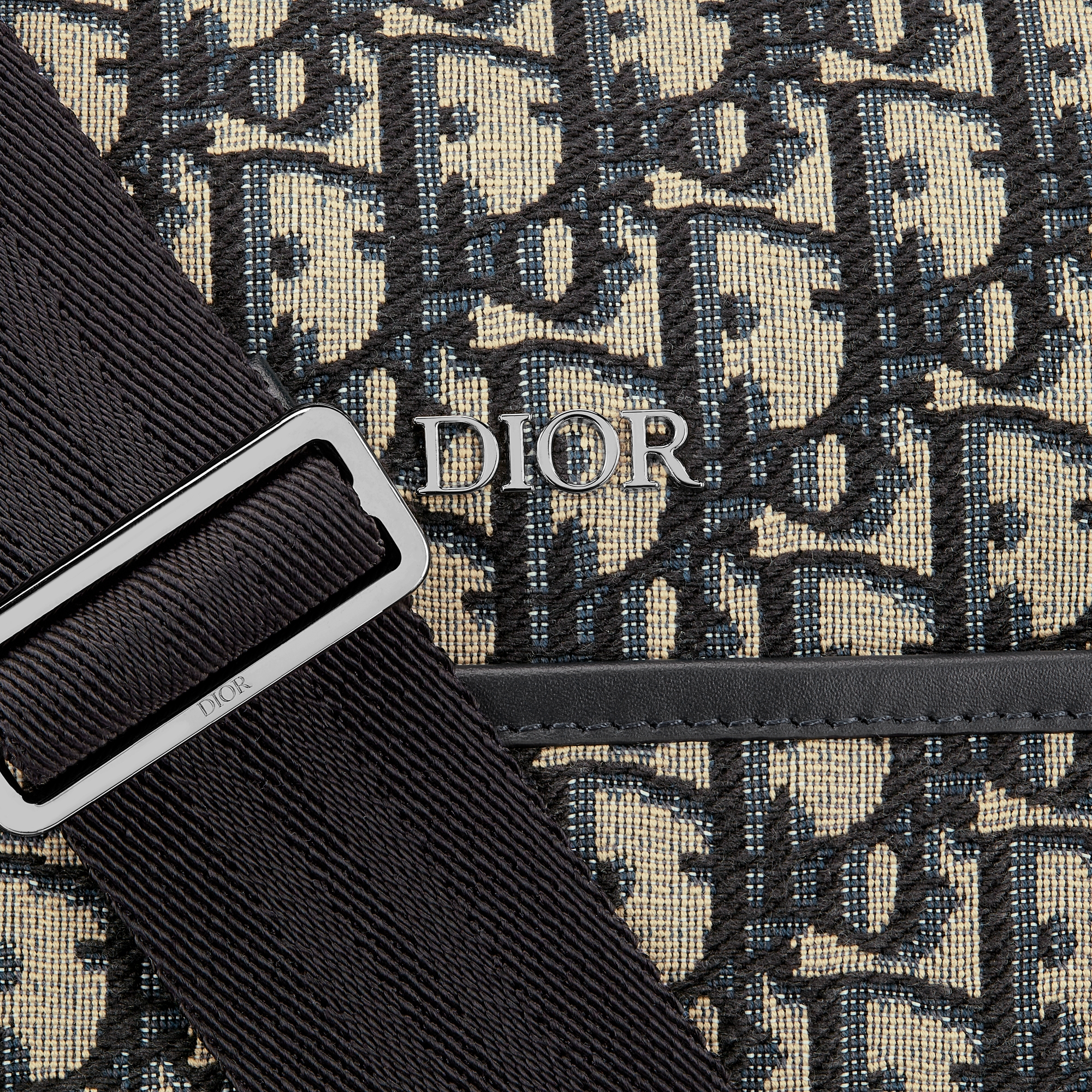 Changing Bag Beige and Black Dior Oblique Jacquard E09