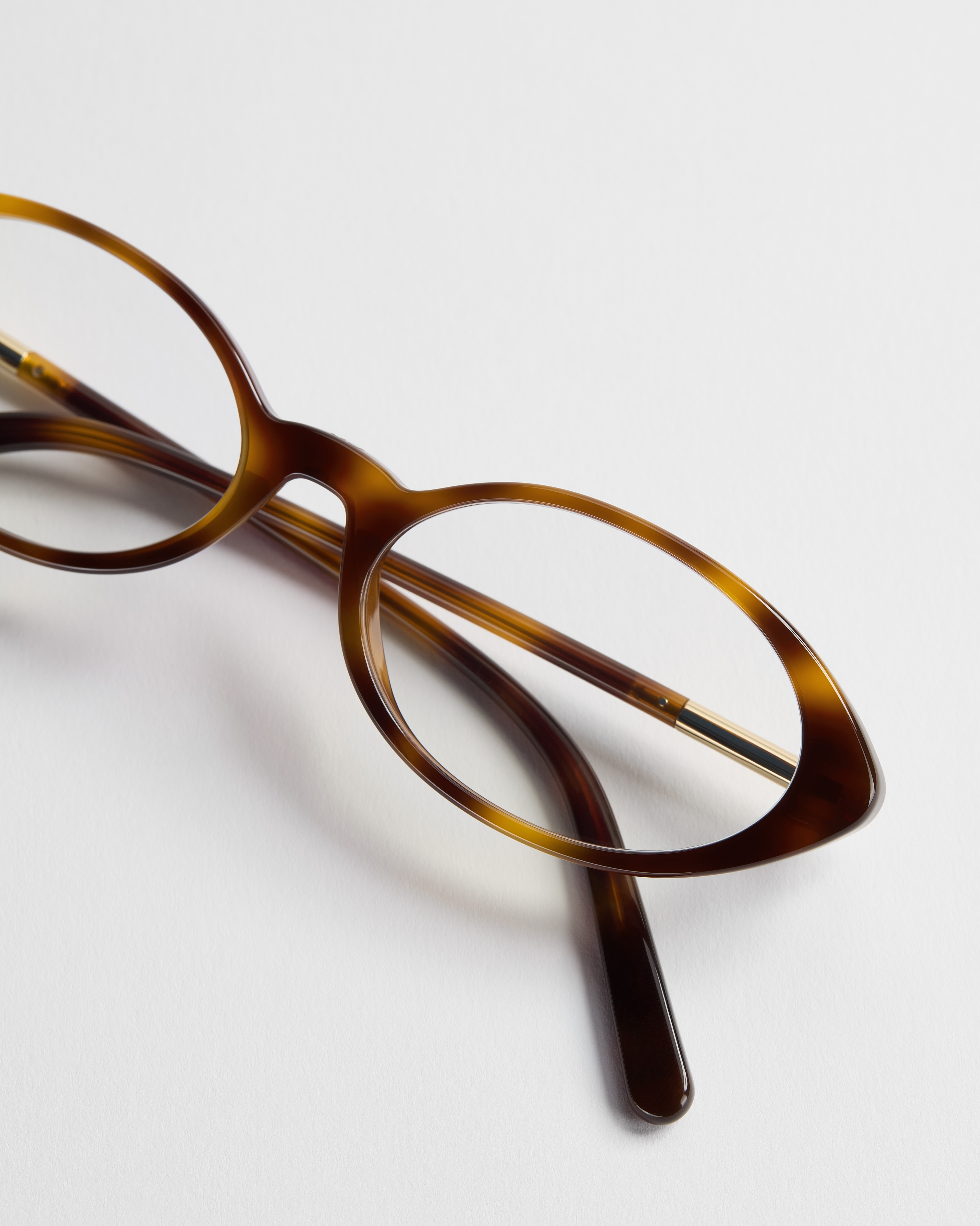 MiniCD R8I Light Brown Tortoiseshell-Effect Oval Glasses with Blue Light Filter E06