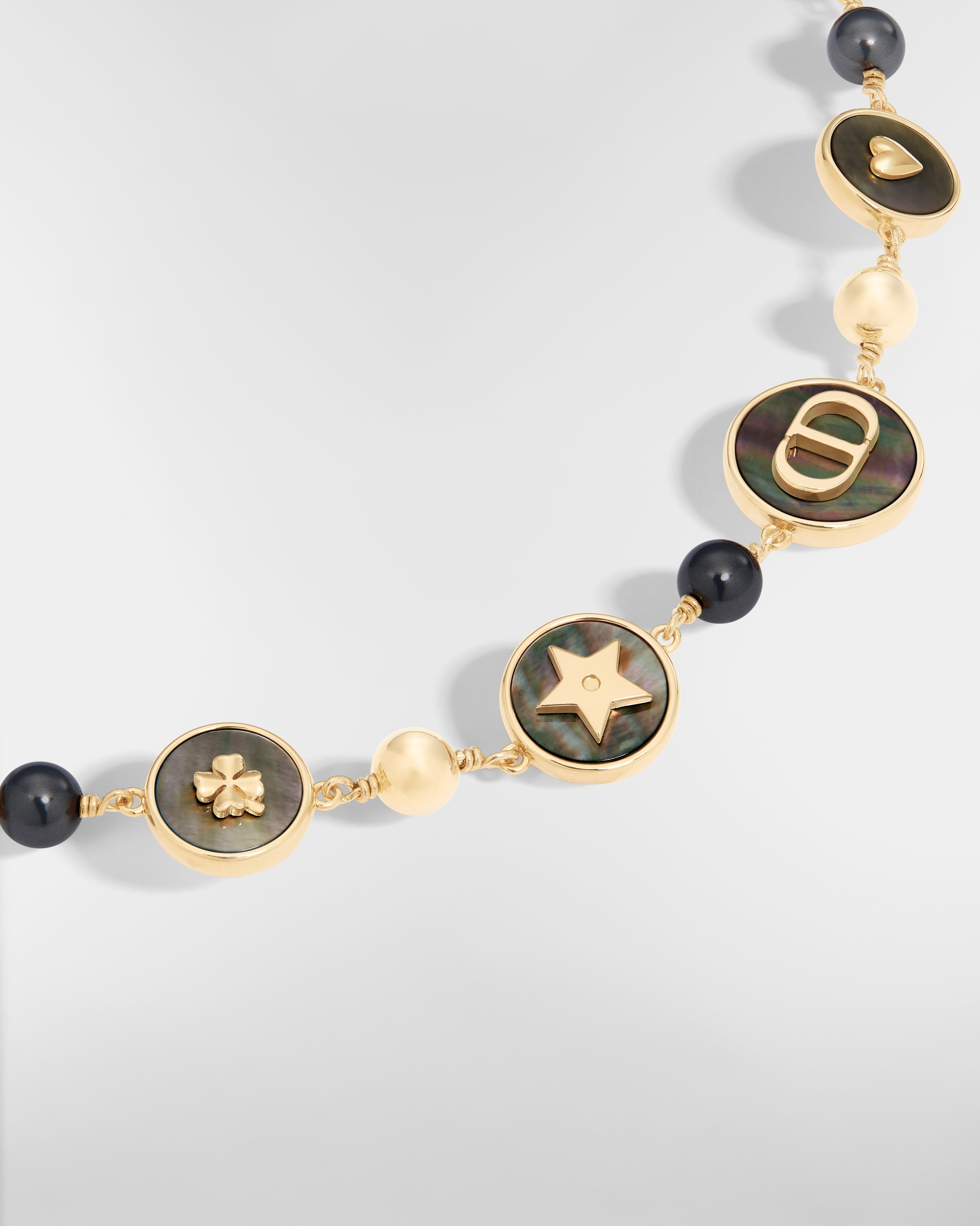 D-Luck Short Necklace Gold-Finish Metal with White and Deep Gray Resin Pearls and Tahiti Mother-of-Pearl E09