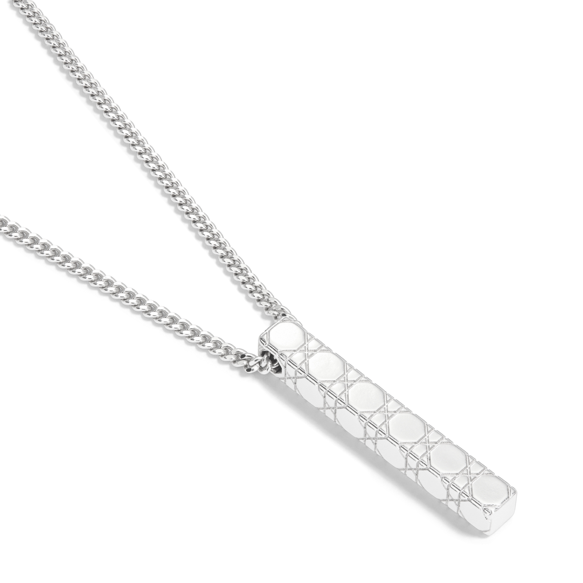 สร้อยคอพร้อมจี้ Cannage ทองเหลืองเคลือบเงิน E09