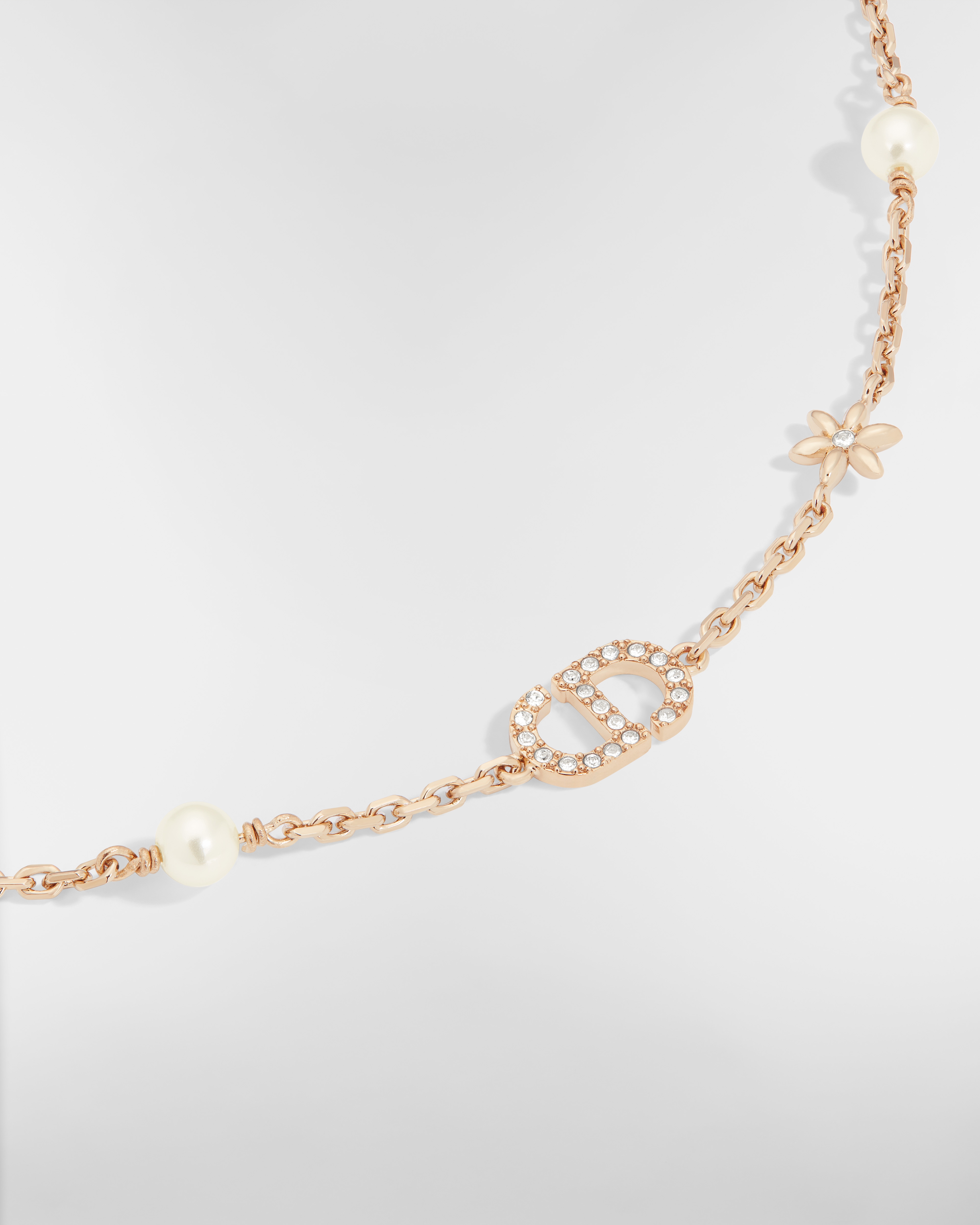 Petit CD Daisy Necklace Pale Gold-Finish Metal, White Resin Pearls and Silver-Tone Crystals E09