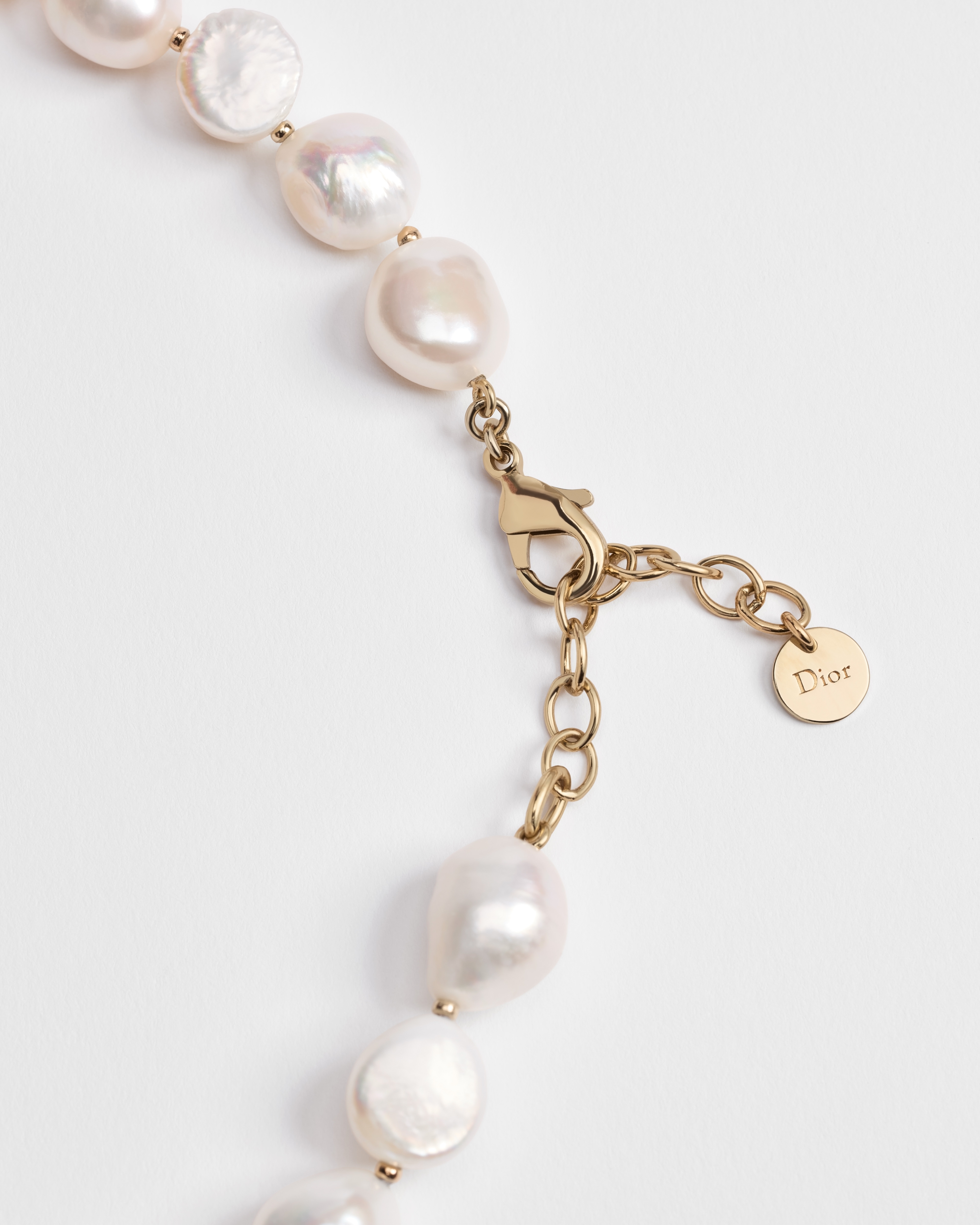 Dior Or – Dior Shiny Bow ネックレス メタル・レジンパール・クリスタル・淡水パール E10