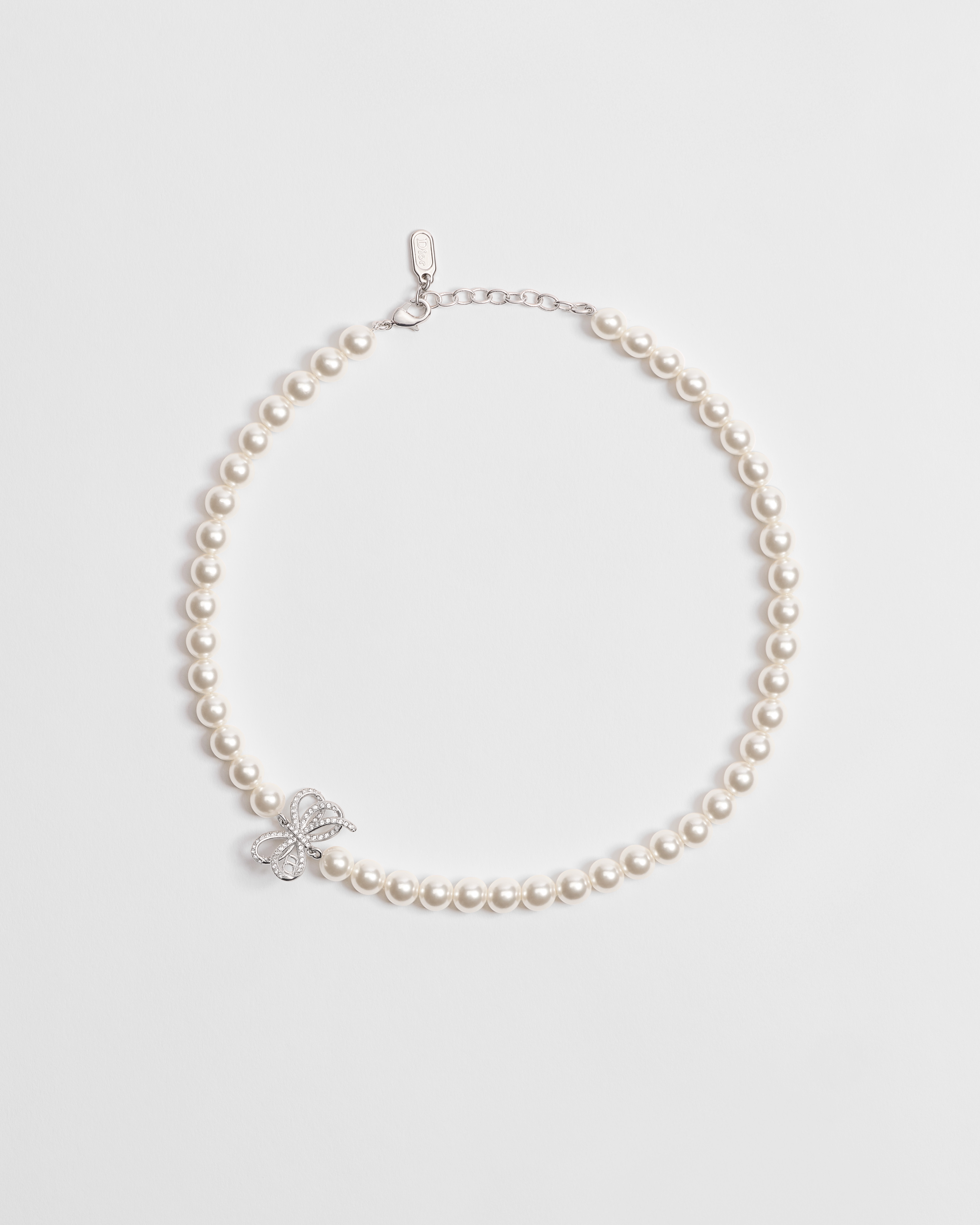 Dior Infinity Bow-ketting Metaal met zilverkleurige afwerking, witte harsparels en kristallen E01