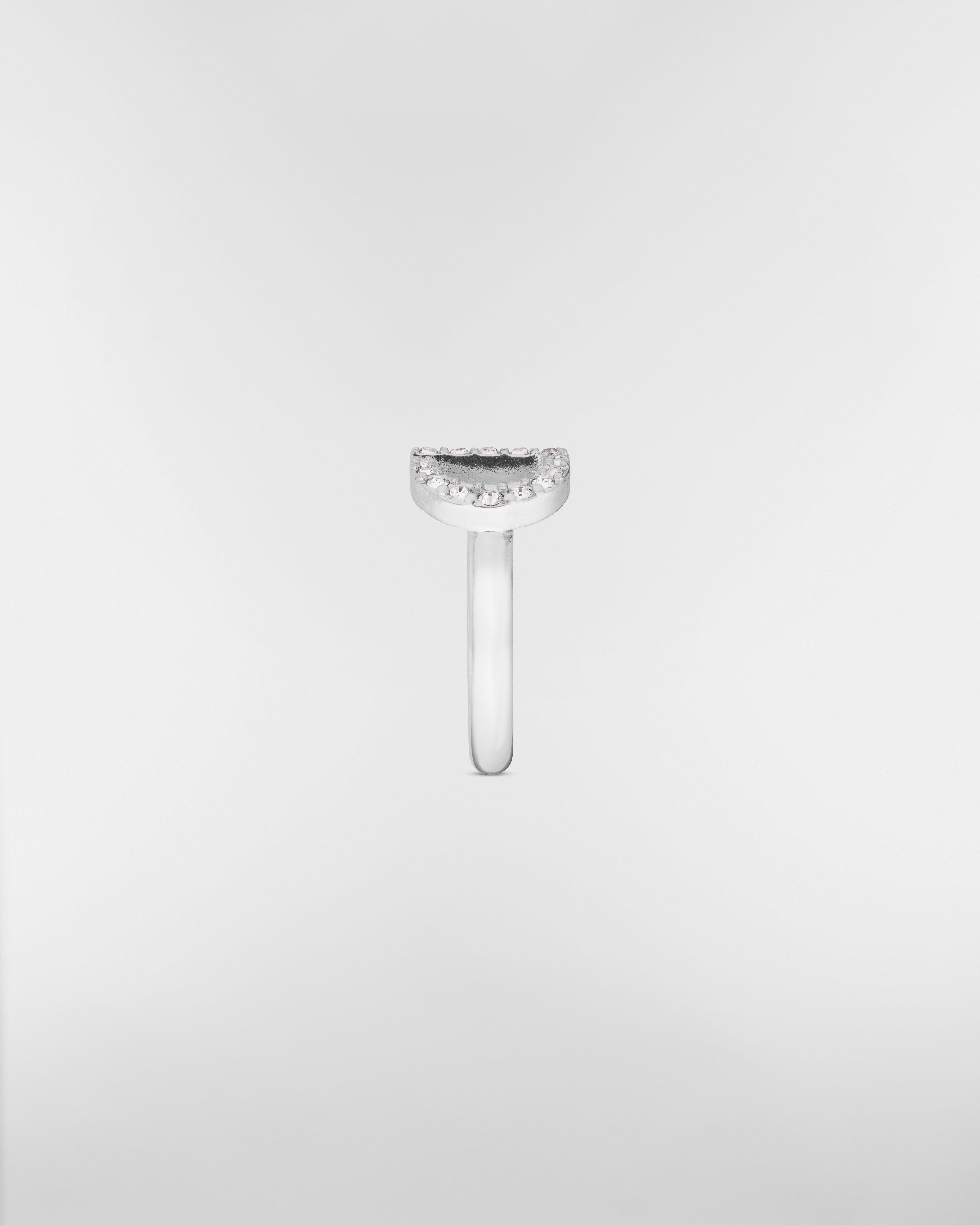 Anello Petit CD Metallo con finitura color argento con cristalli bianchi E02