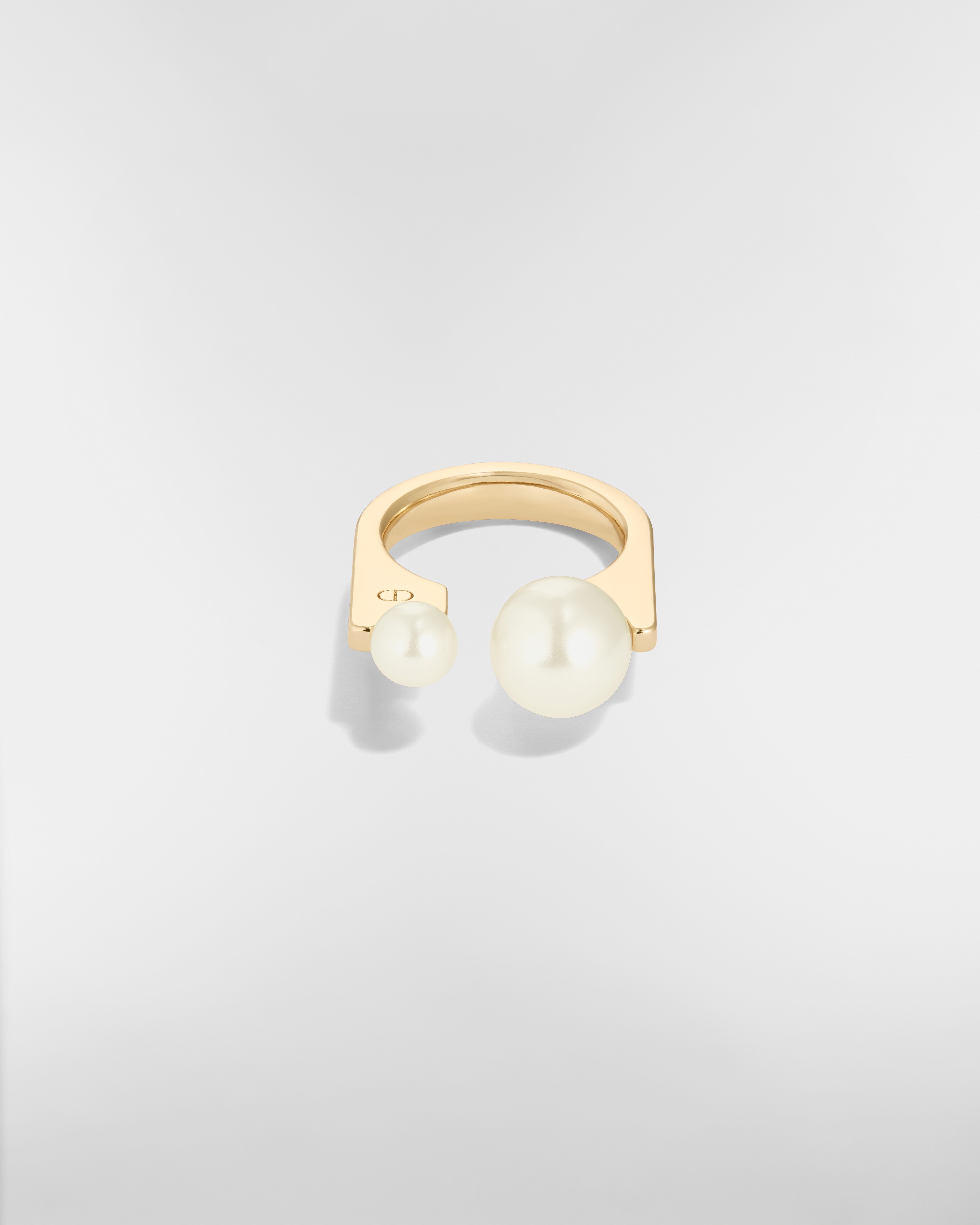 Dior Tribales New Look Ring Gold-Finish Metal and White Resin Pearls E01