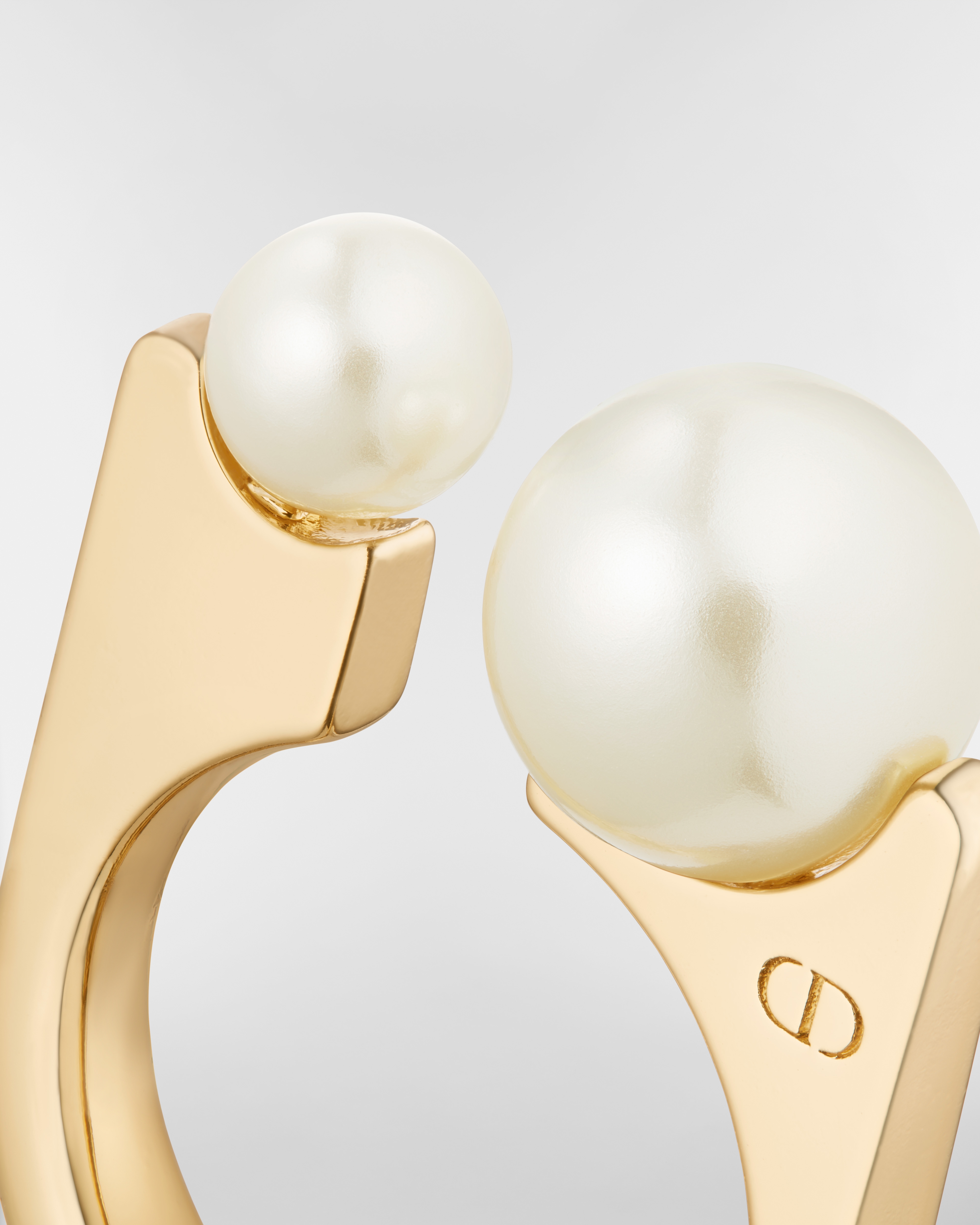 Dior Tribales New Look Ring Gold-Finish Metal and White Resin Pearls E09