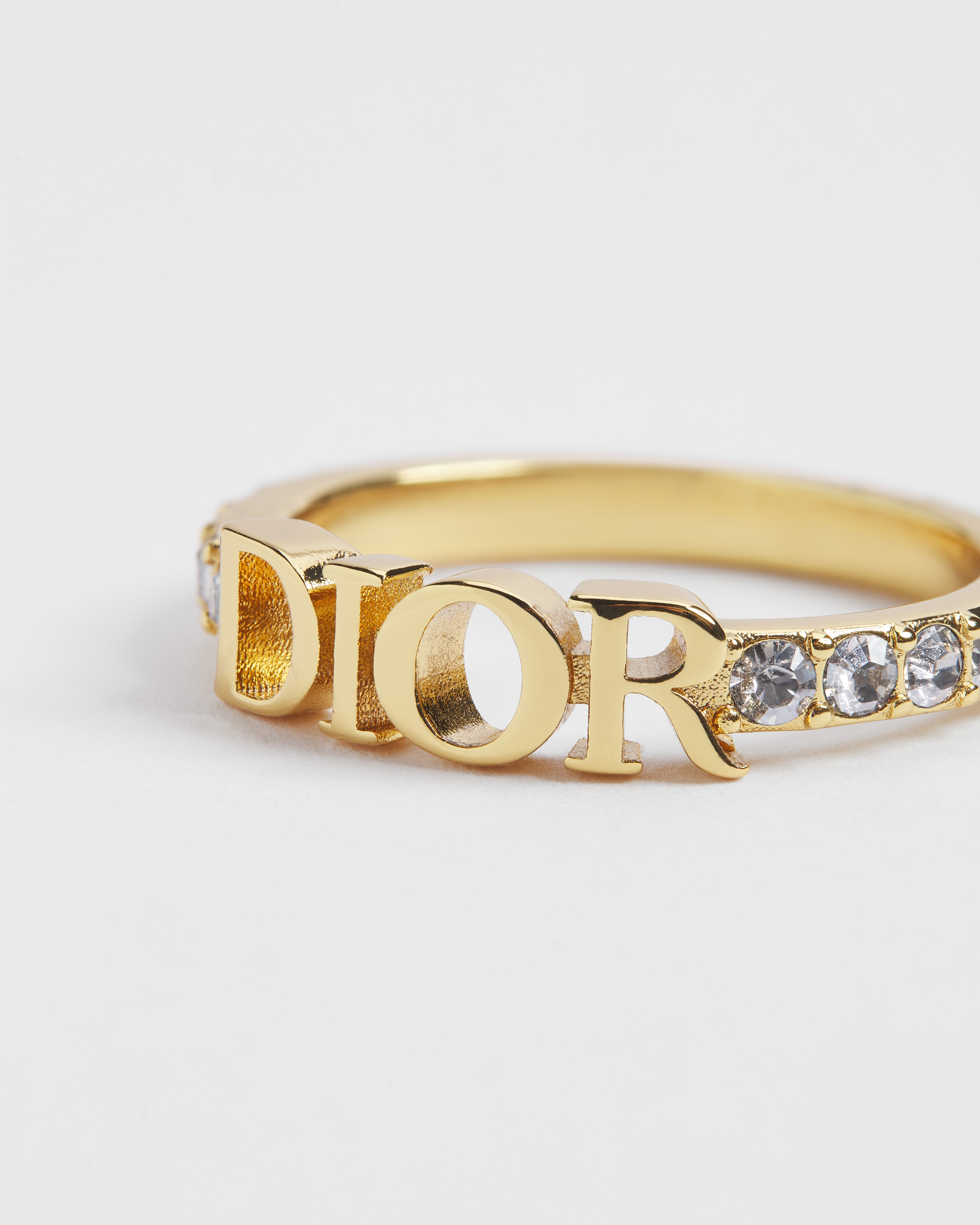 Dio(r)evolution Ring Gold-Finish Metal and Sparkling Crystals E09