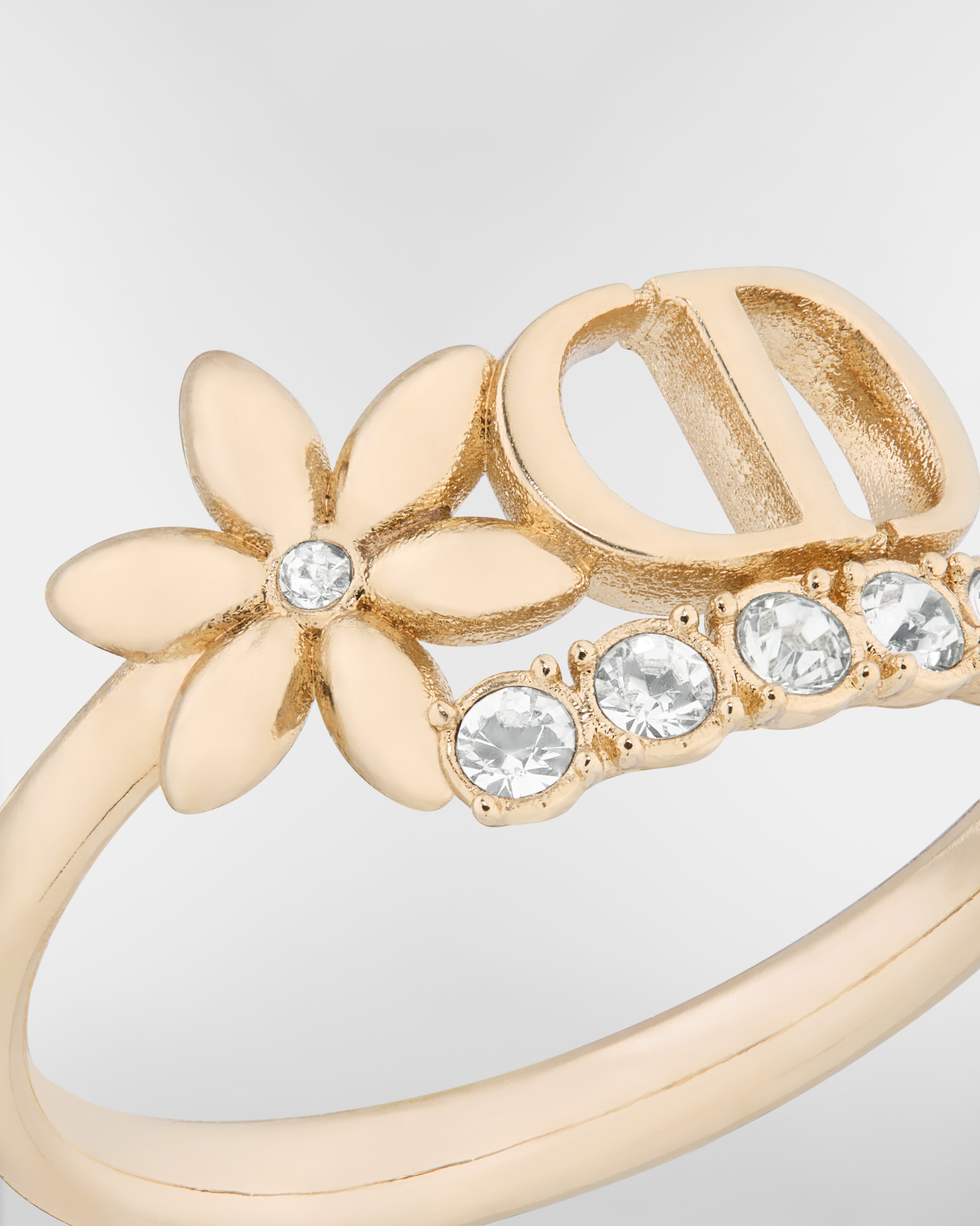 Petit CD Daisy Ring Pale Gold-Finish Metal and Silver-Tone Crystals E09