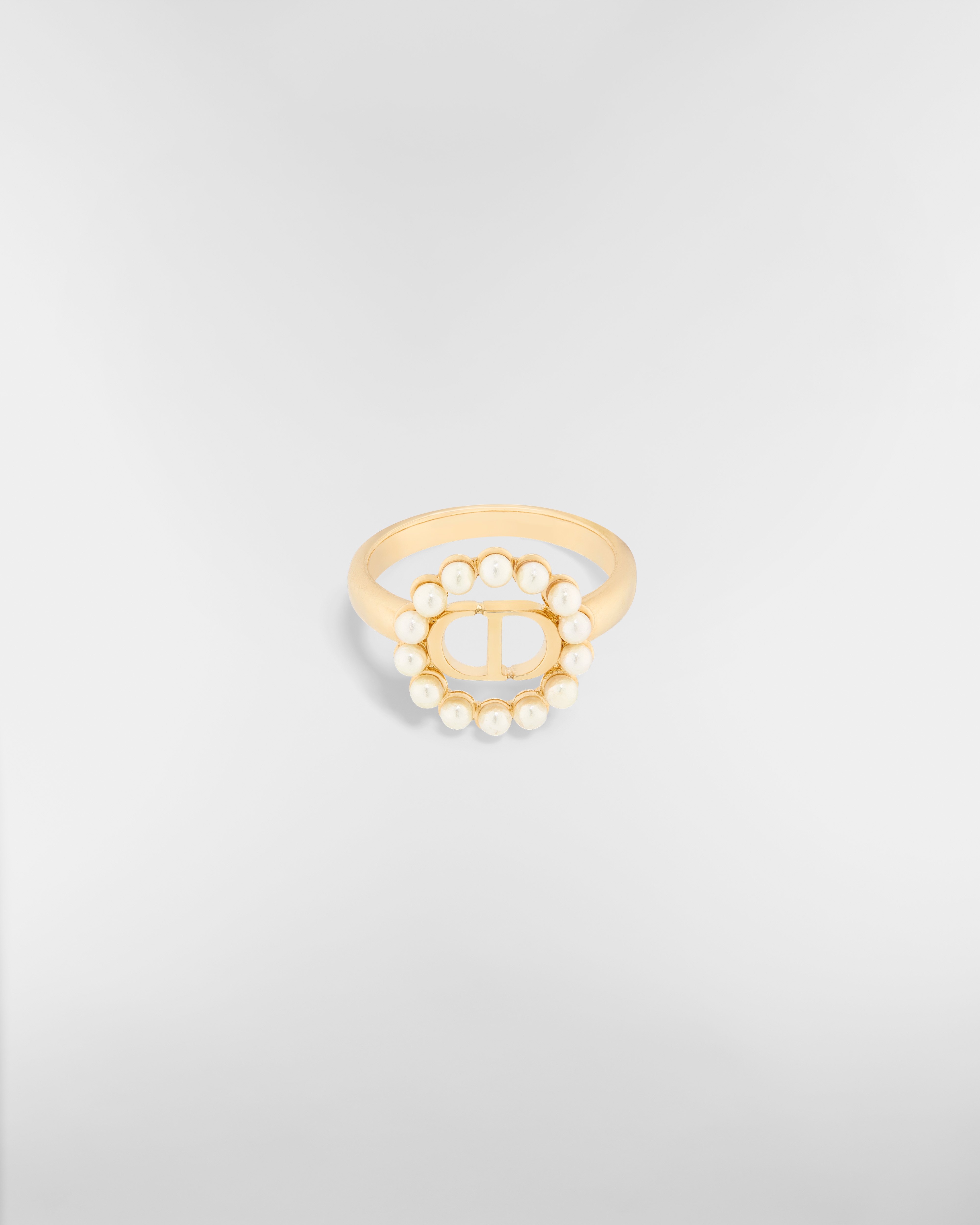 Anello Petit CD Circle Metallo con finitura color oro e perle in resina bianca E01
