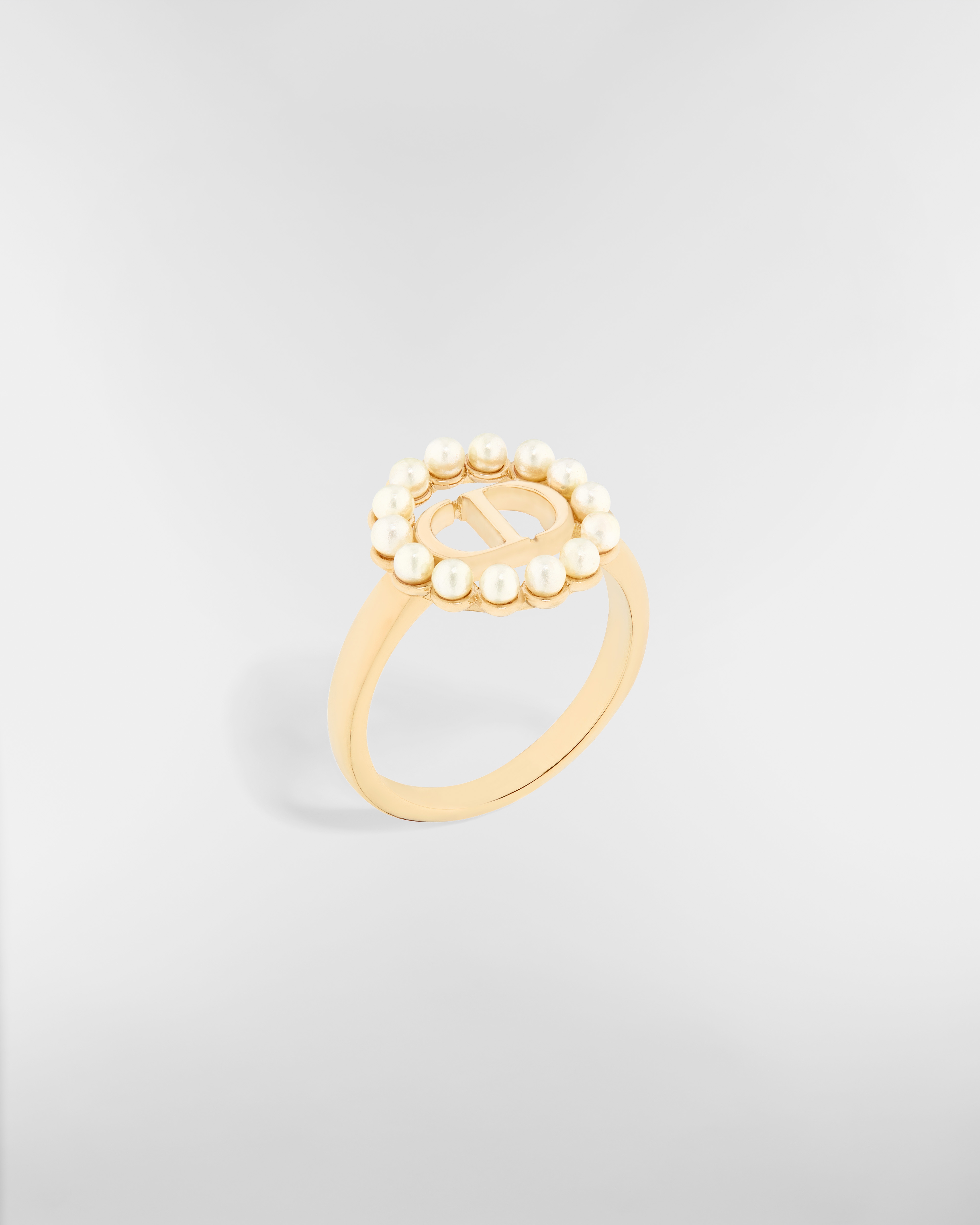 Anello Petit CD Circle Metallo con finitura color oro e perle in resina bianca E03