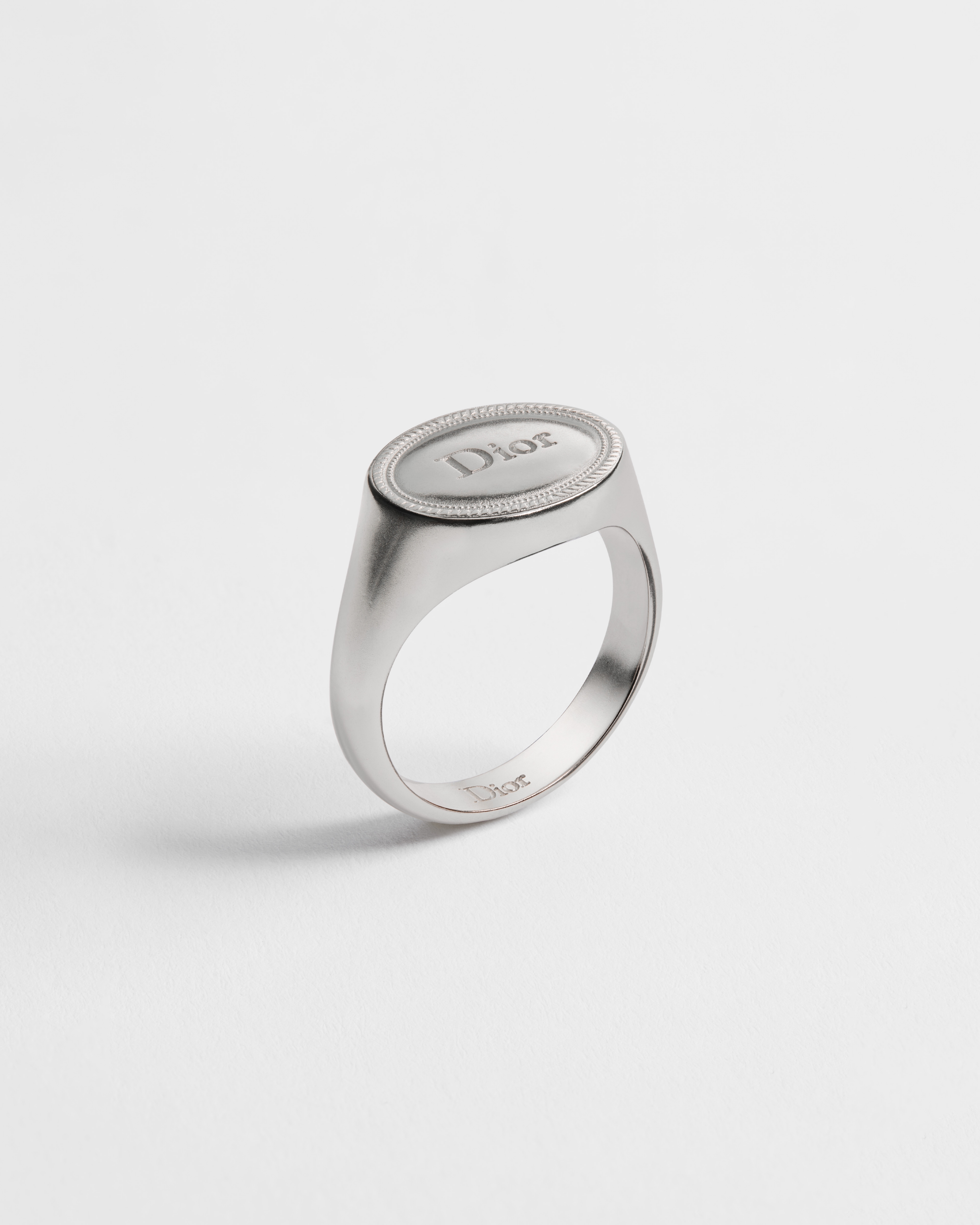 Dior Médaillon Signet Ring