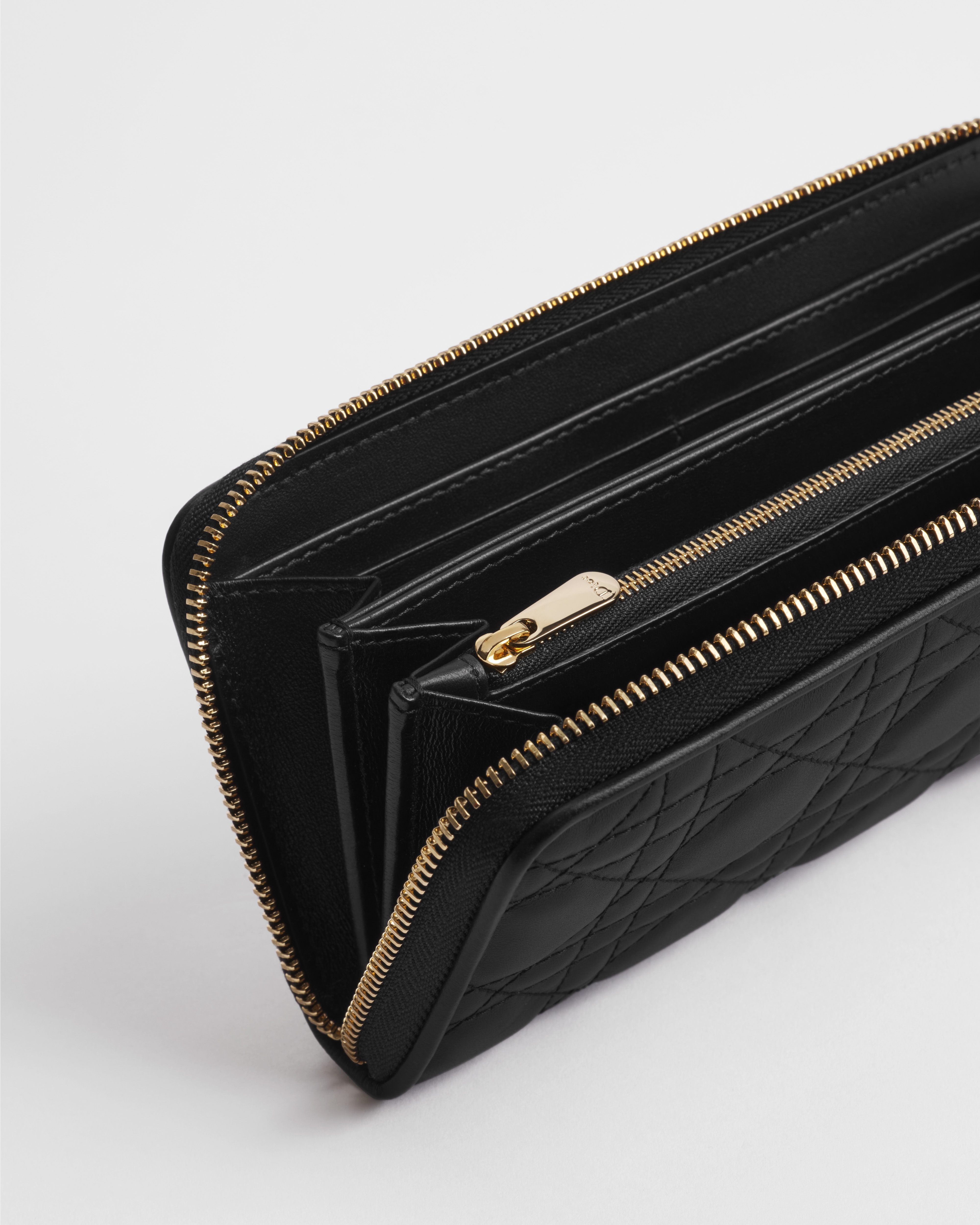 Lady Dior Voyageur Wallet Black Cannage Lambskin E06