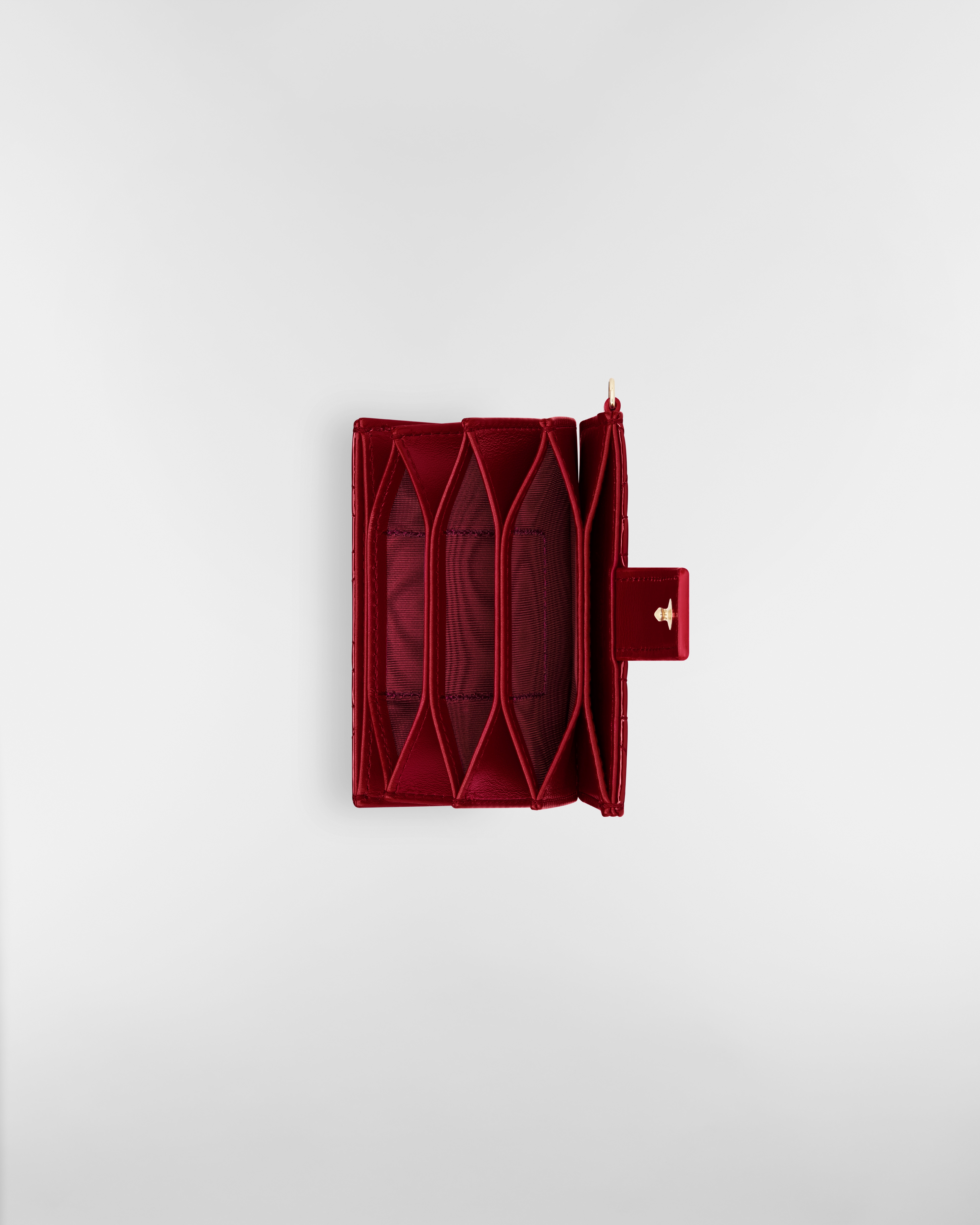 Lady Dior Jasmine 卡夾 櫻桃紅漆面 Cannage 籐格紋小牛皮 E06