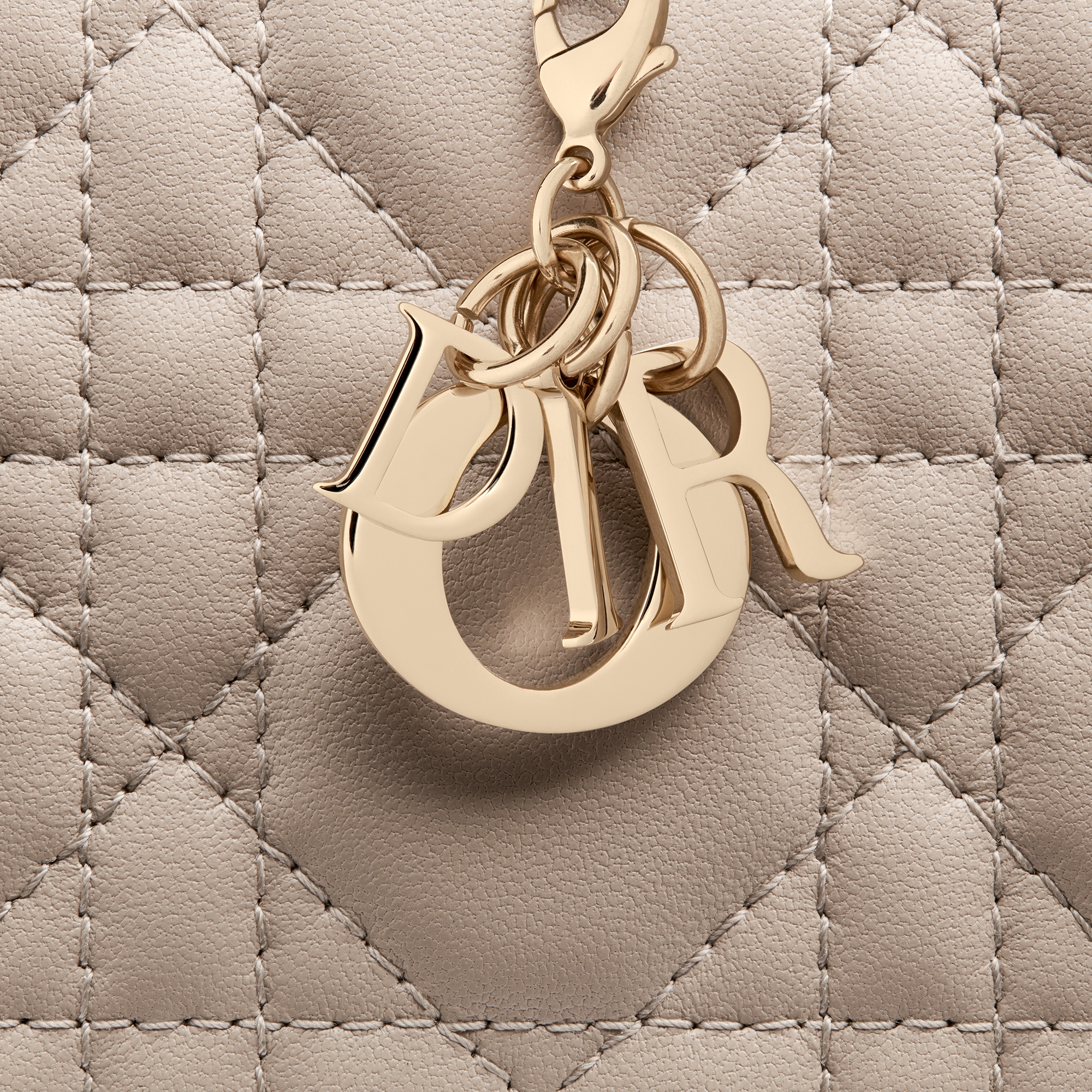 Lady Dior Gardenia 미니 지갑 샌드 컬러 까나쥬 양가죽 E09