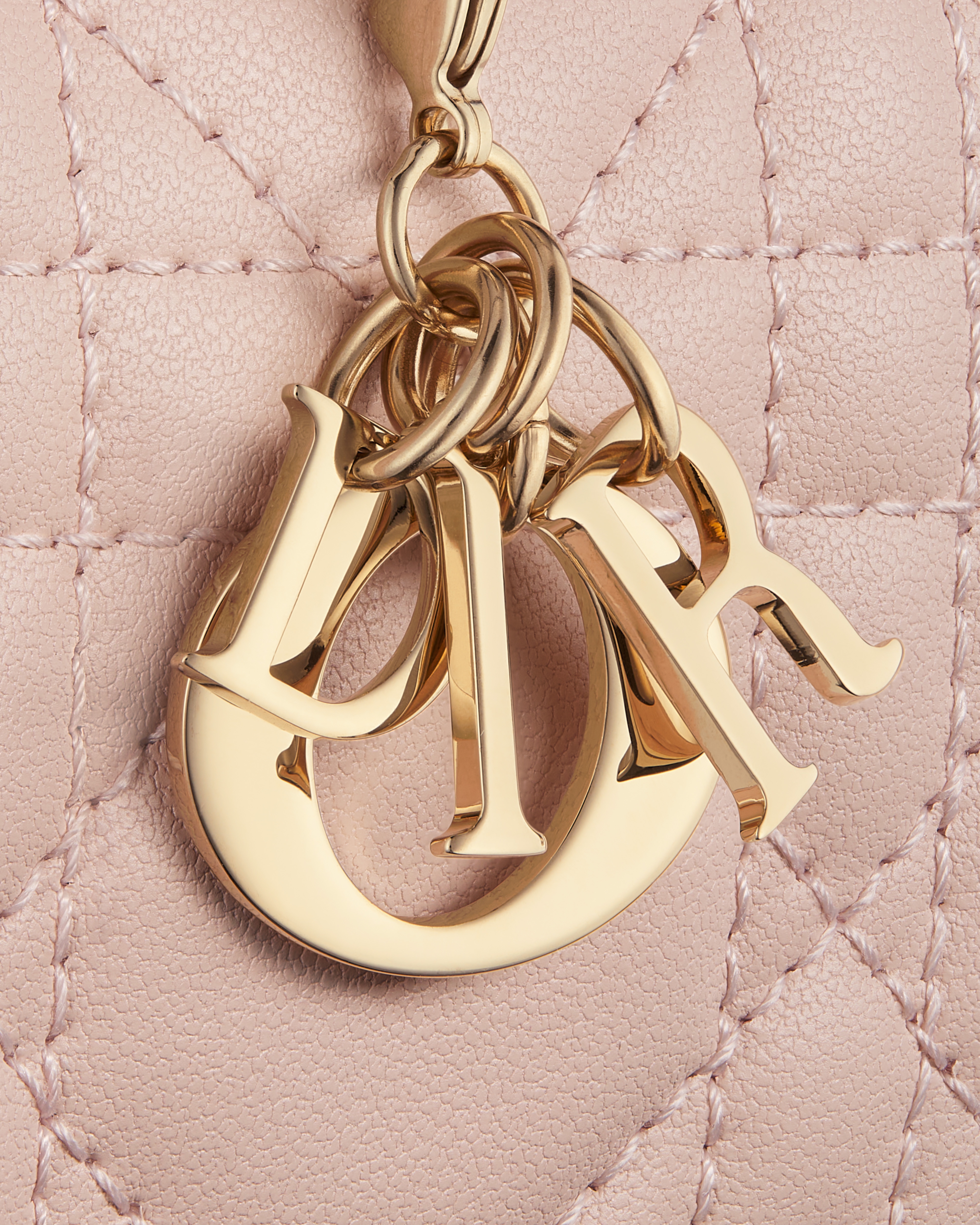 Lady Dior Gardenia 미니 지갑 파우더 핑크 까나쥬 양가죽 E09