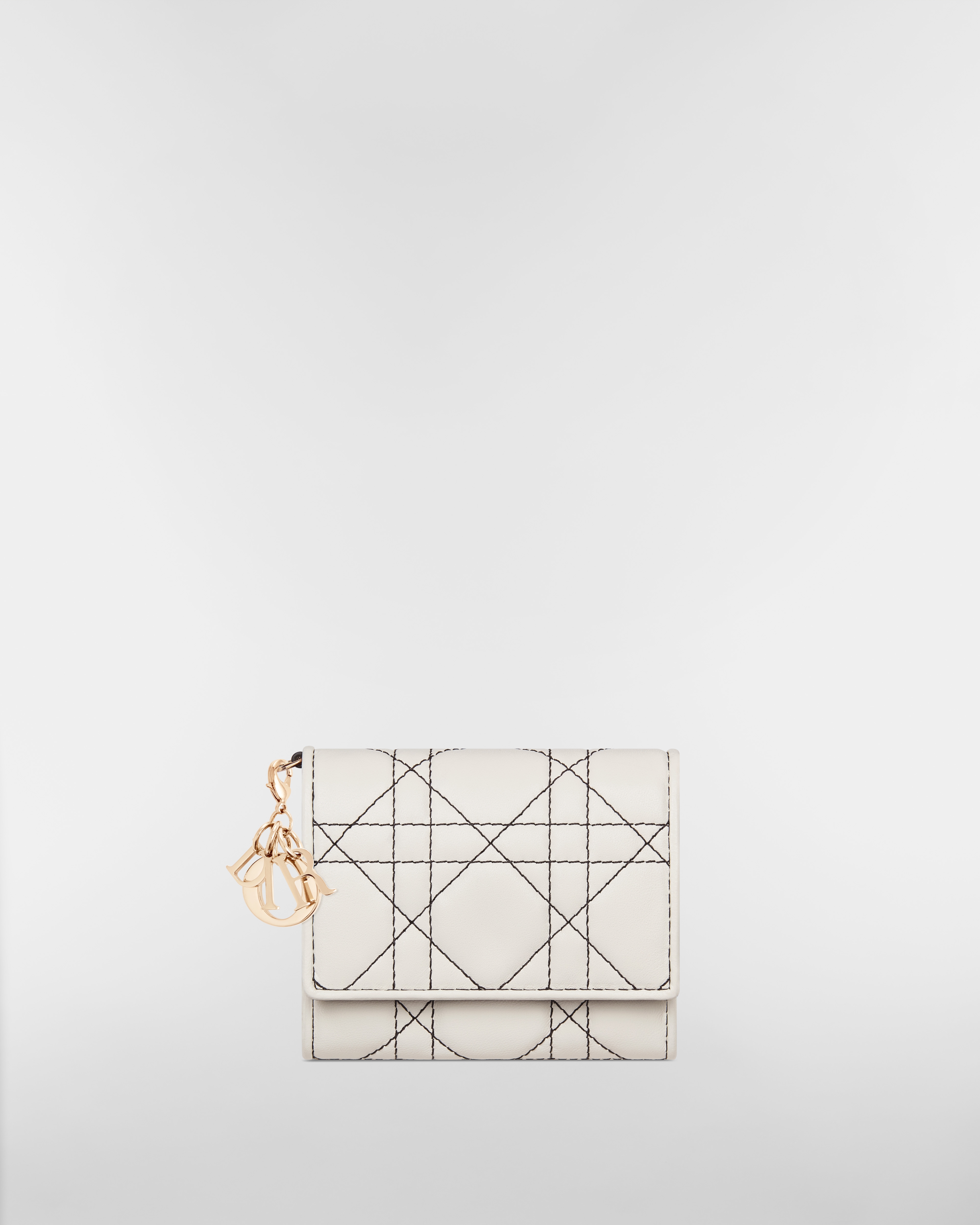 【日本限定】Lady Dior Lotus ウォレット カナージュ ラムスキン E01