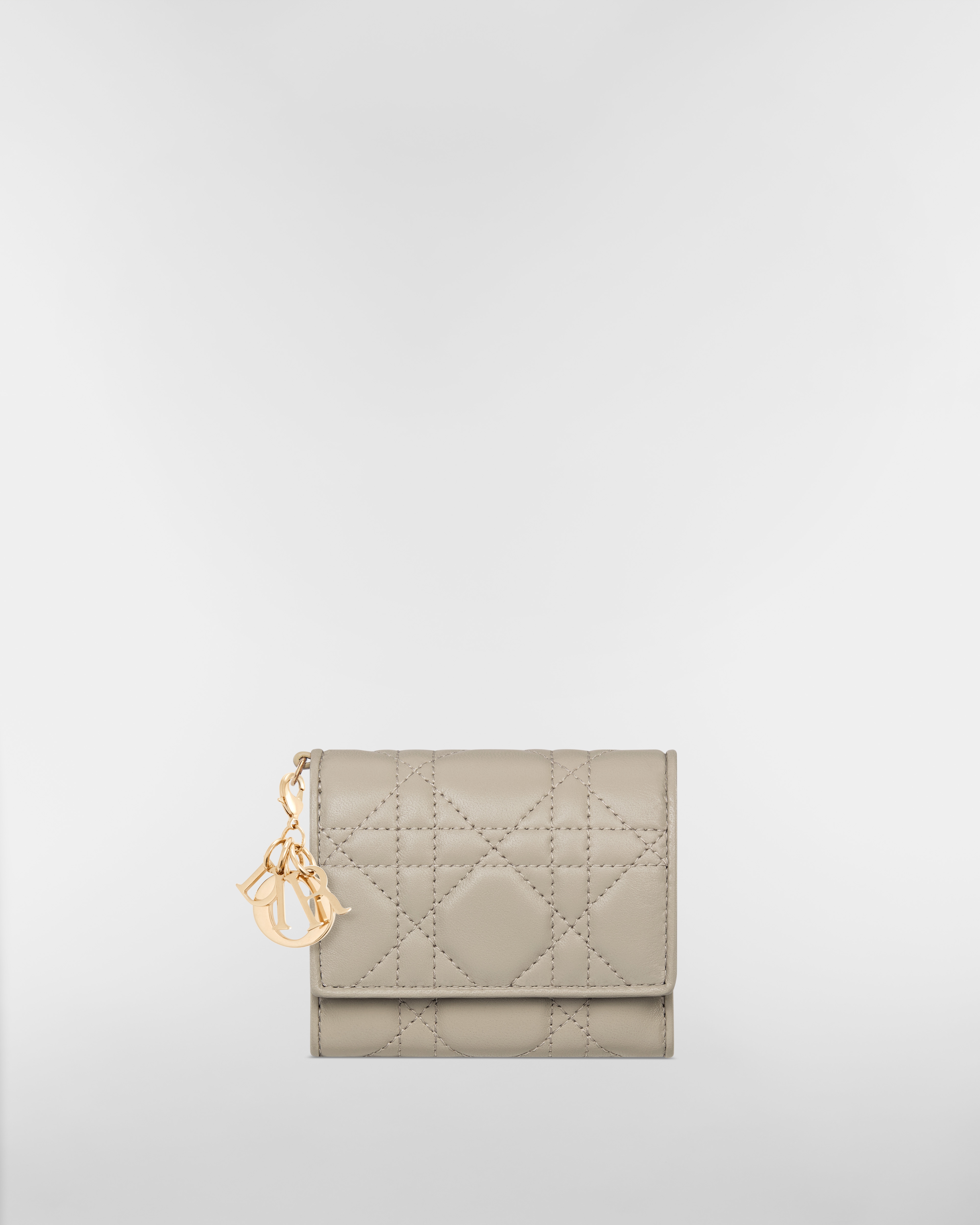 【日本限定】Lady Dior Lotus ウォレット カナージュ ラムスキン E01