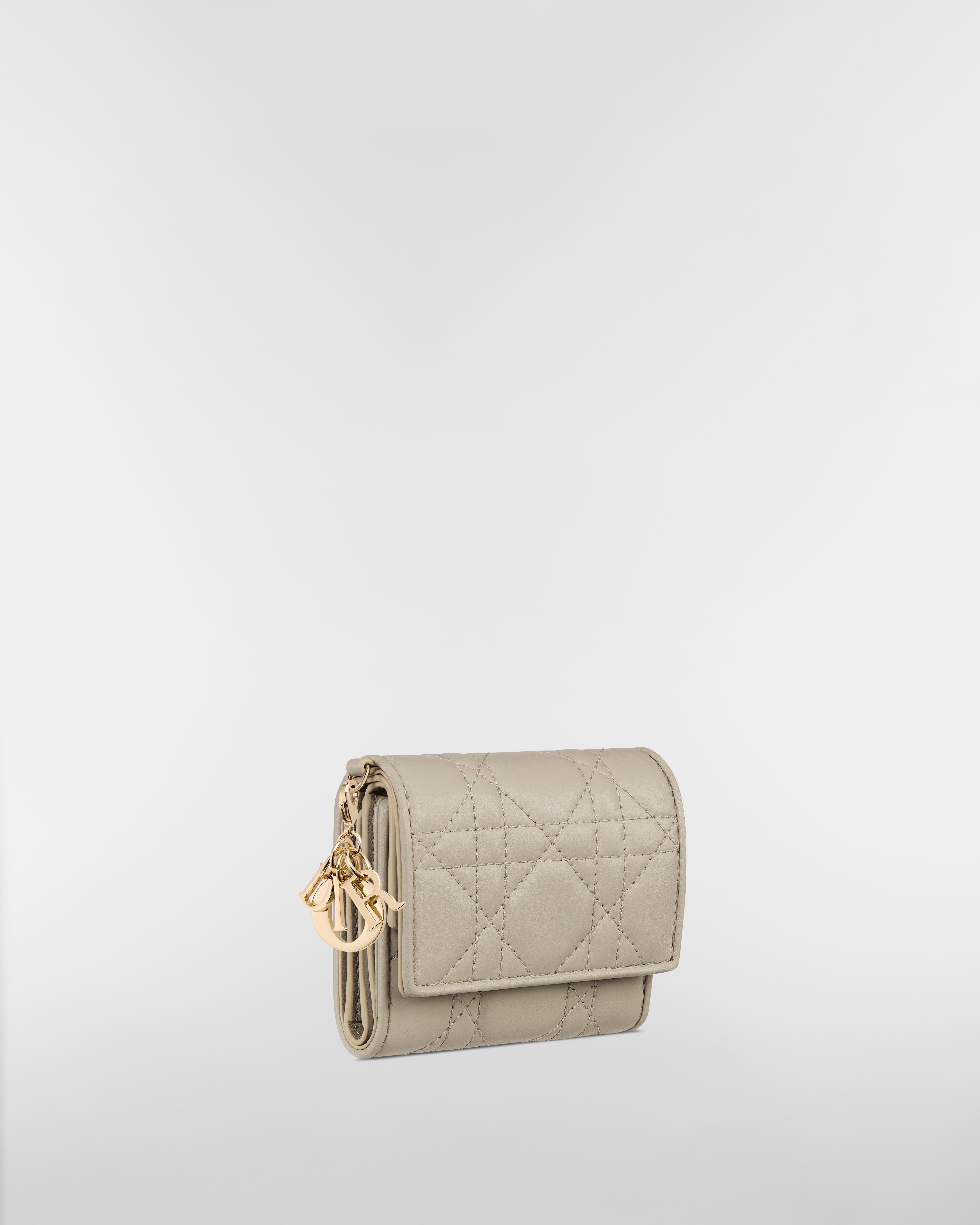 【日本限定】Lady Dior Lotus ウォレット カナージュ ラムスキン E03