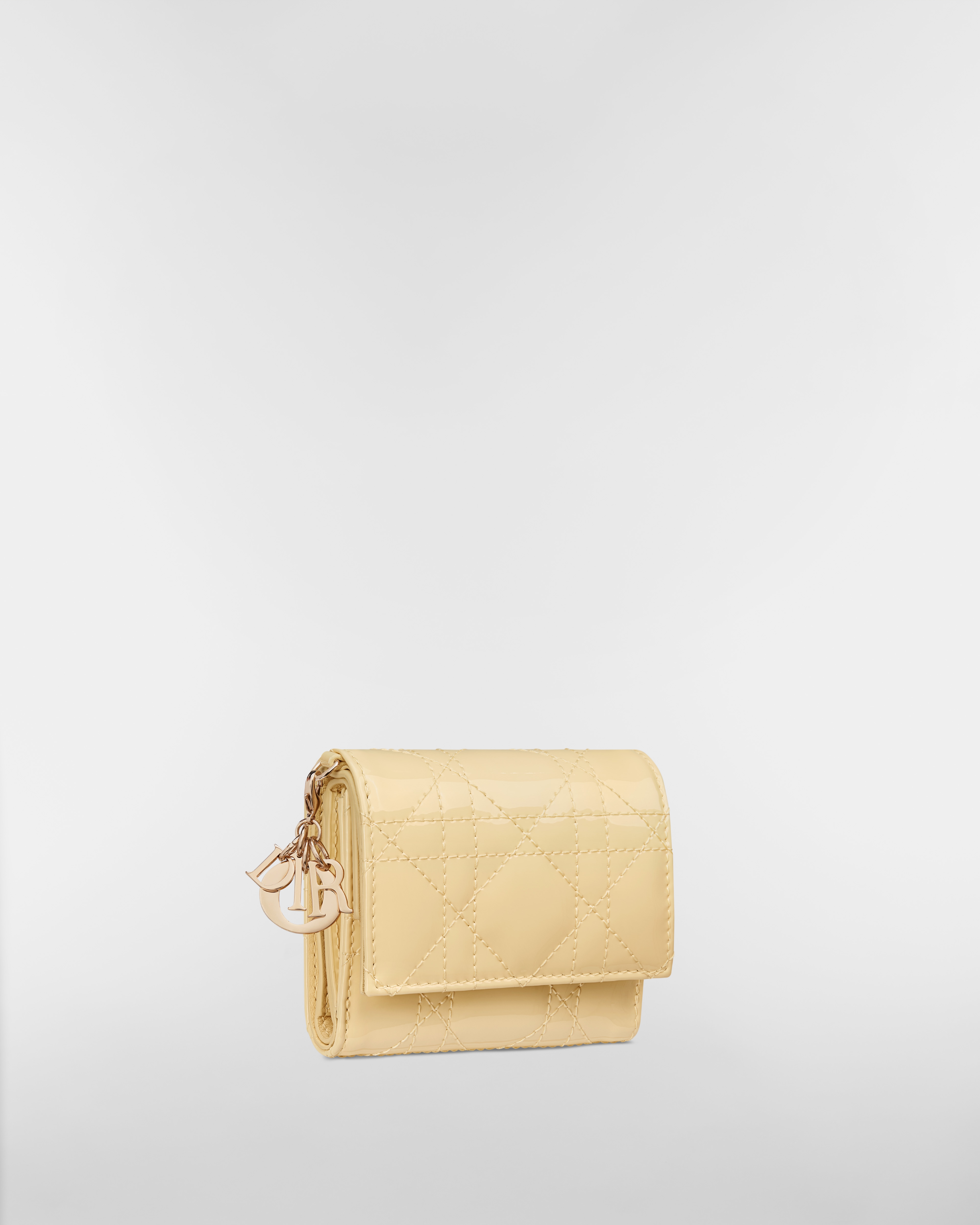 Lady Dior Lotus 지갑 페일 옐로우 페이턴트 까나쥬 송아지 가죽 E03