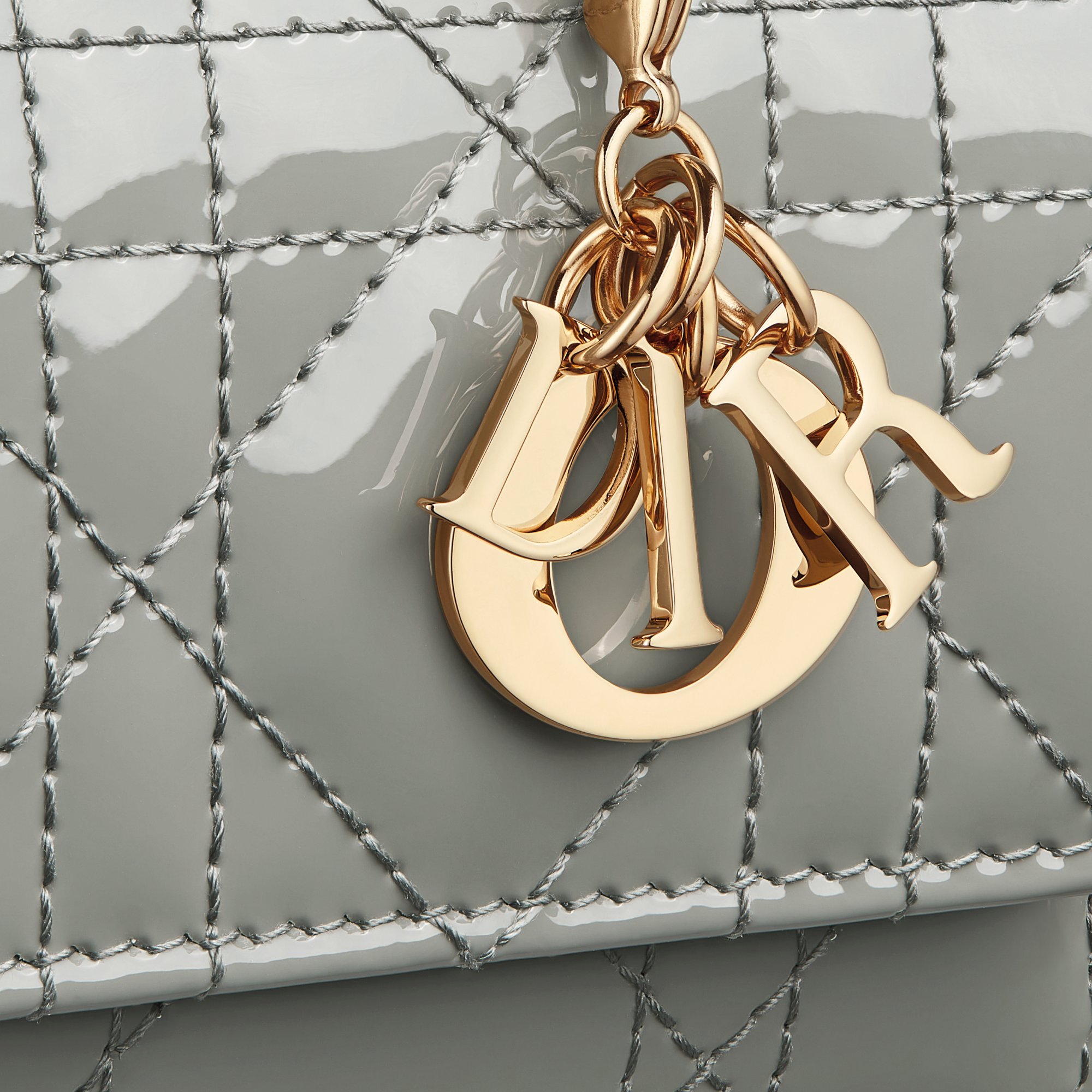 DIOR | 【日本限定】Lady Dior Lotus ウォレット カナージュ パテントカーフスキン