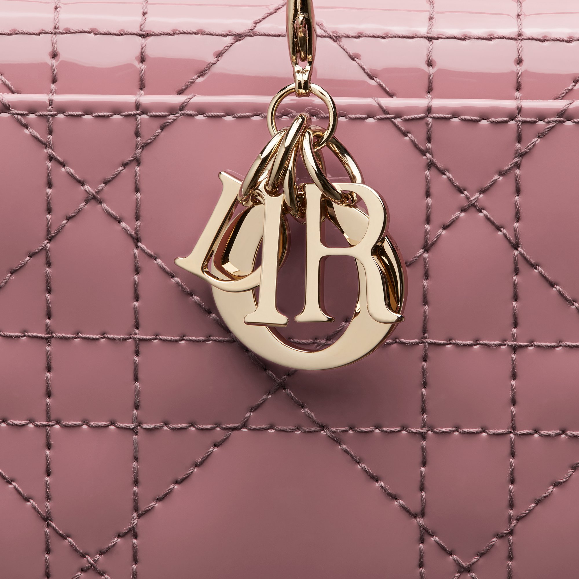 DIOR | Lady Dior ロータスウォレット カナージュ パテントカーフスキン