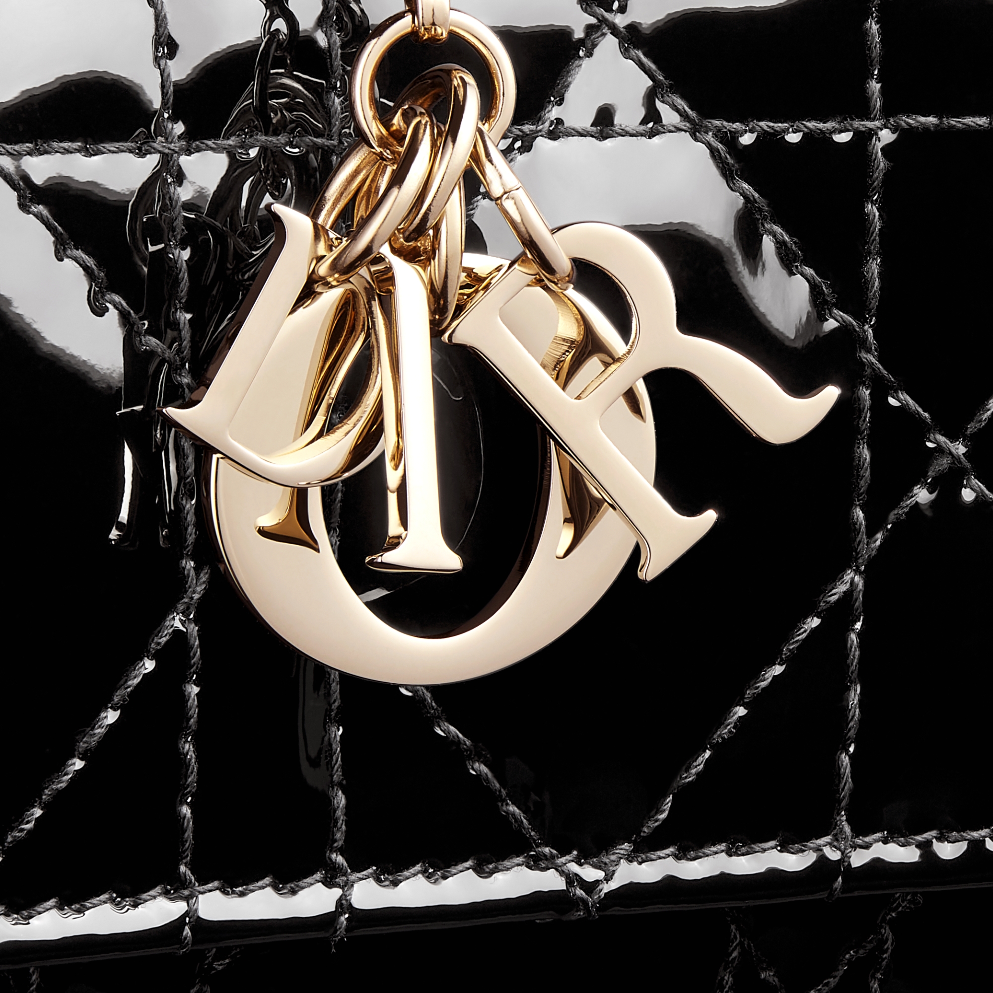 Lady Dior Lotus 지갑 블랙 페이턴트 까나쥬 송아지 가죽 E09