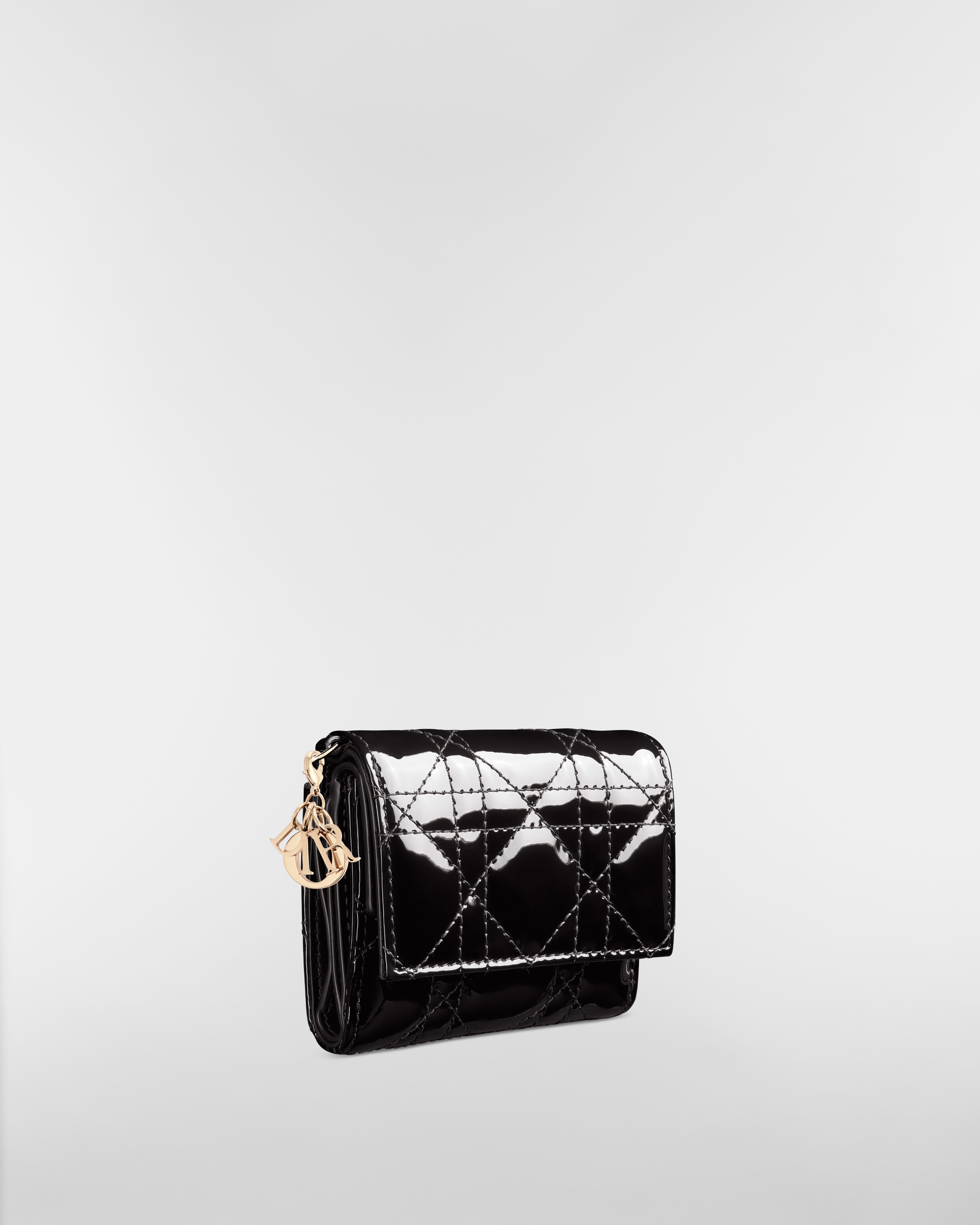 Lady Dior Lotus 錢包 黑色漆面 Cannage 籐格紋小牛皮 E03