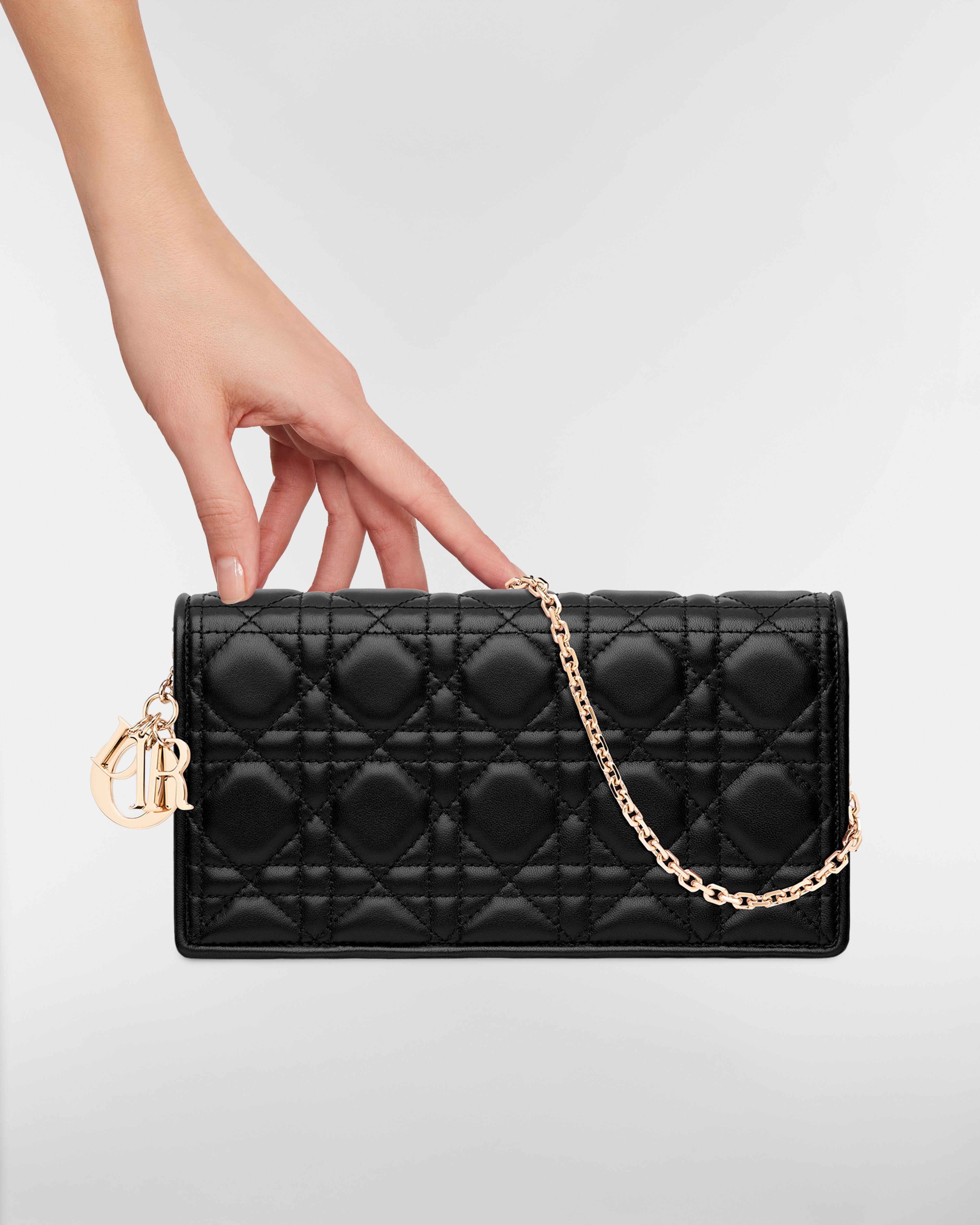 Bolso de mano Lady Dior Piel de cordero Cannage negra E11