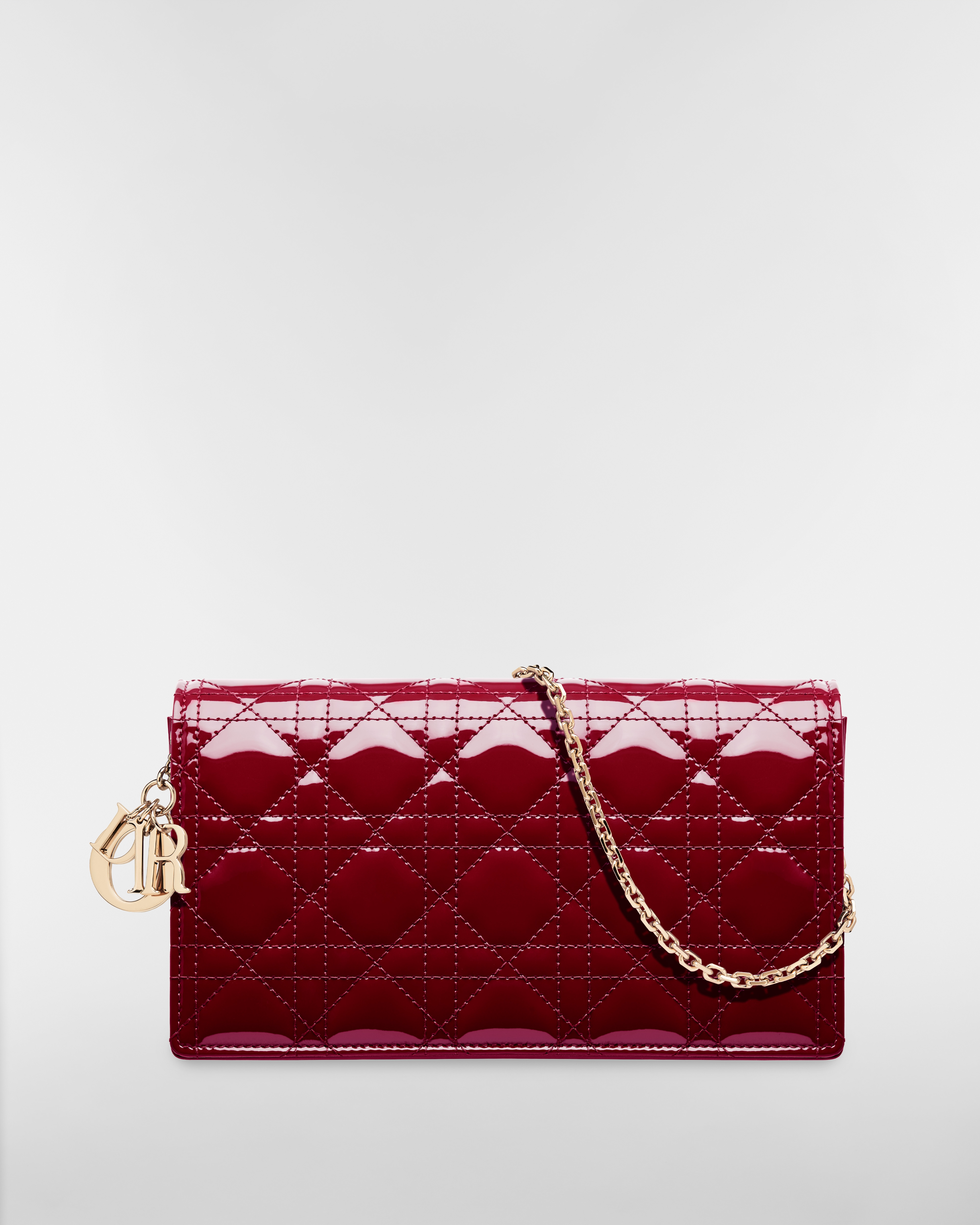 Lady Dior Pouch mit Kette Cannage Kalbslackleder in Kirschrot E01