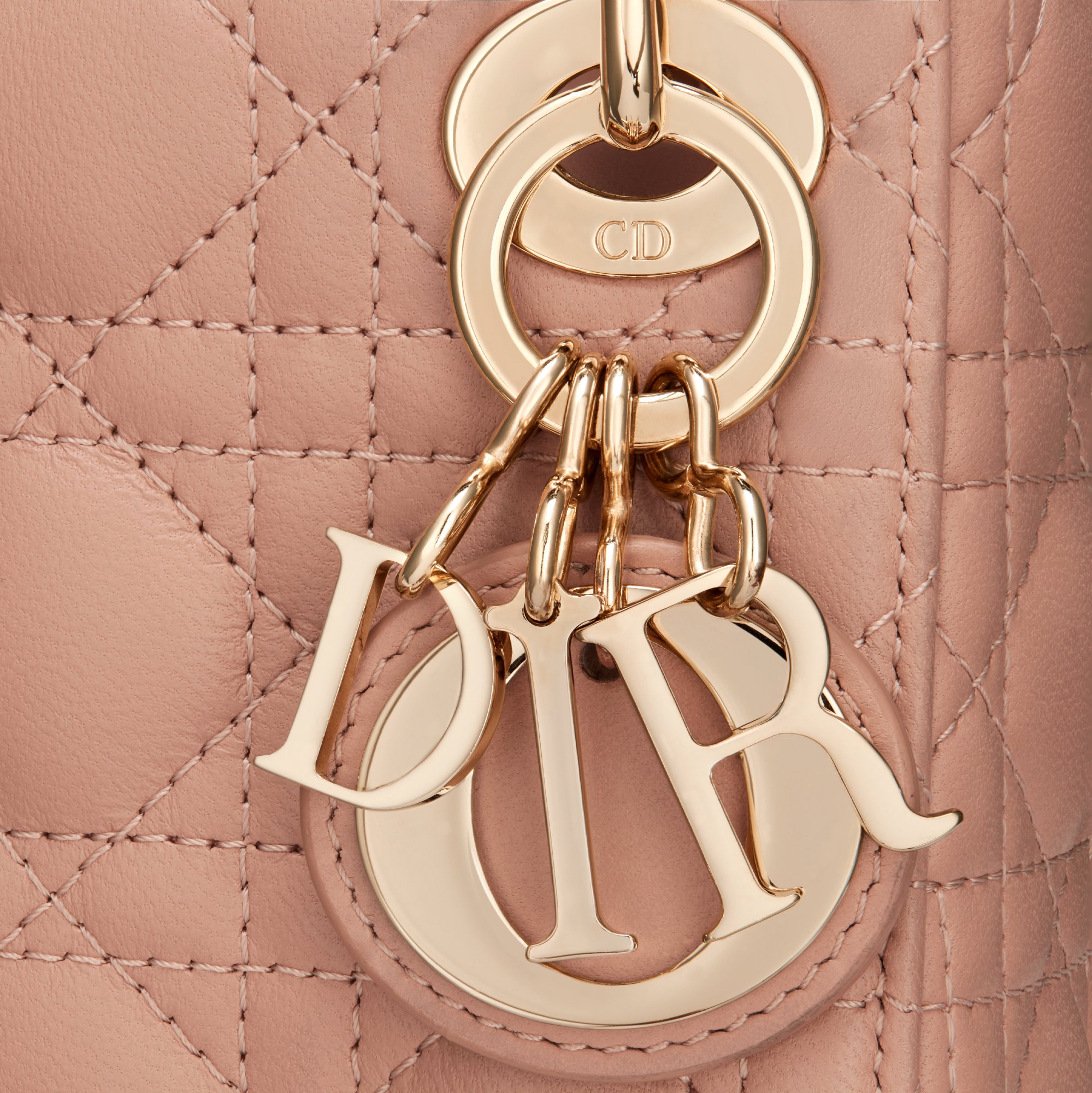 DIOR | Lady Dior マイクロバッグ カナージュ ラムスキン