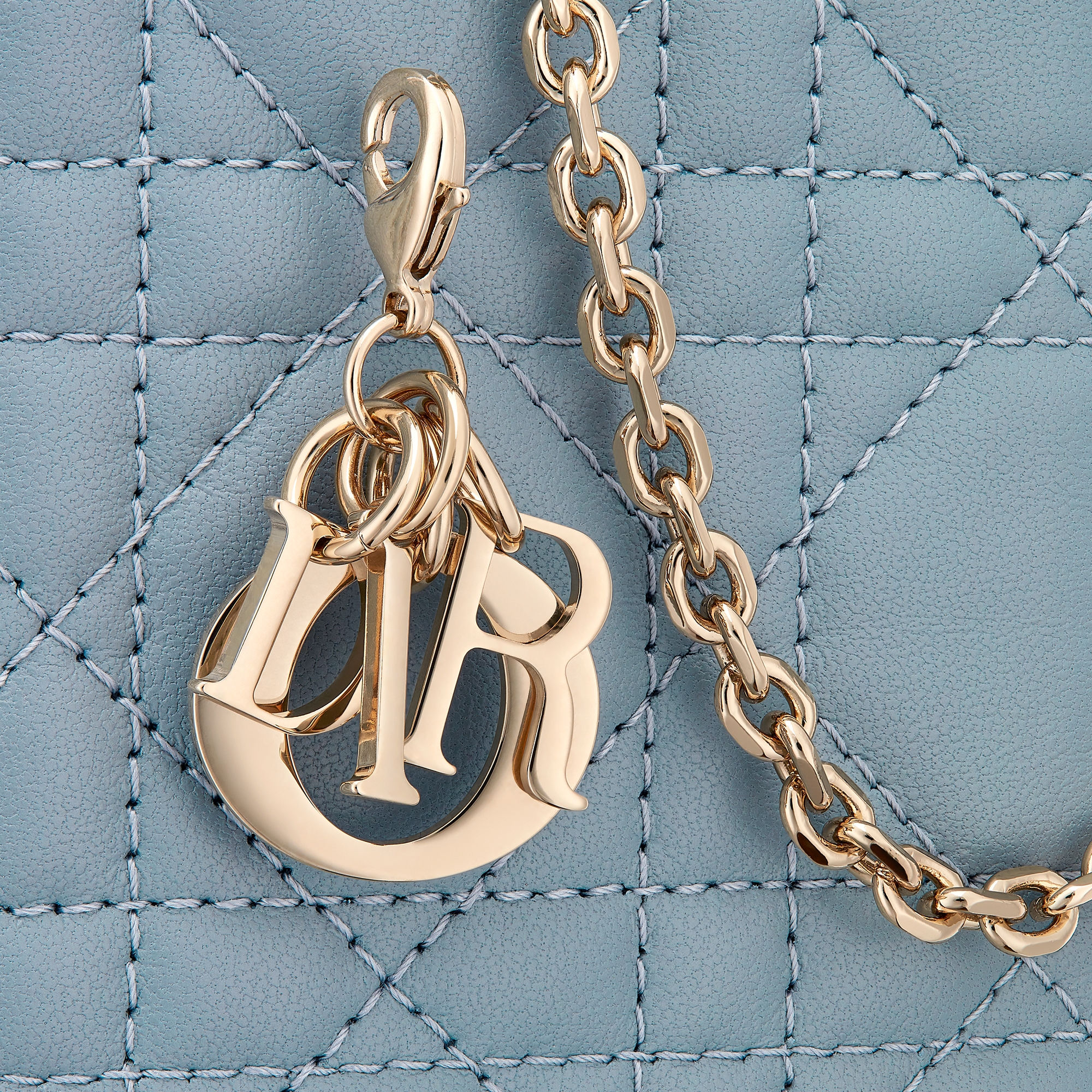 Lady Dior Call'in Dior Phone Holder Cloud Blue Cannage Lambskin E09