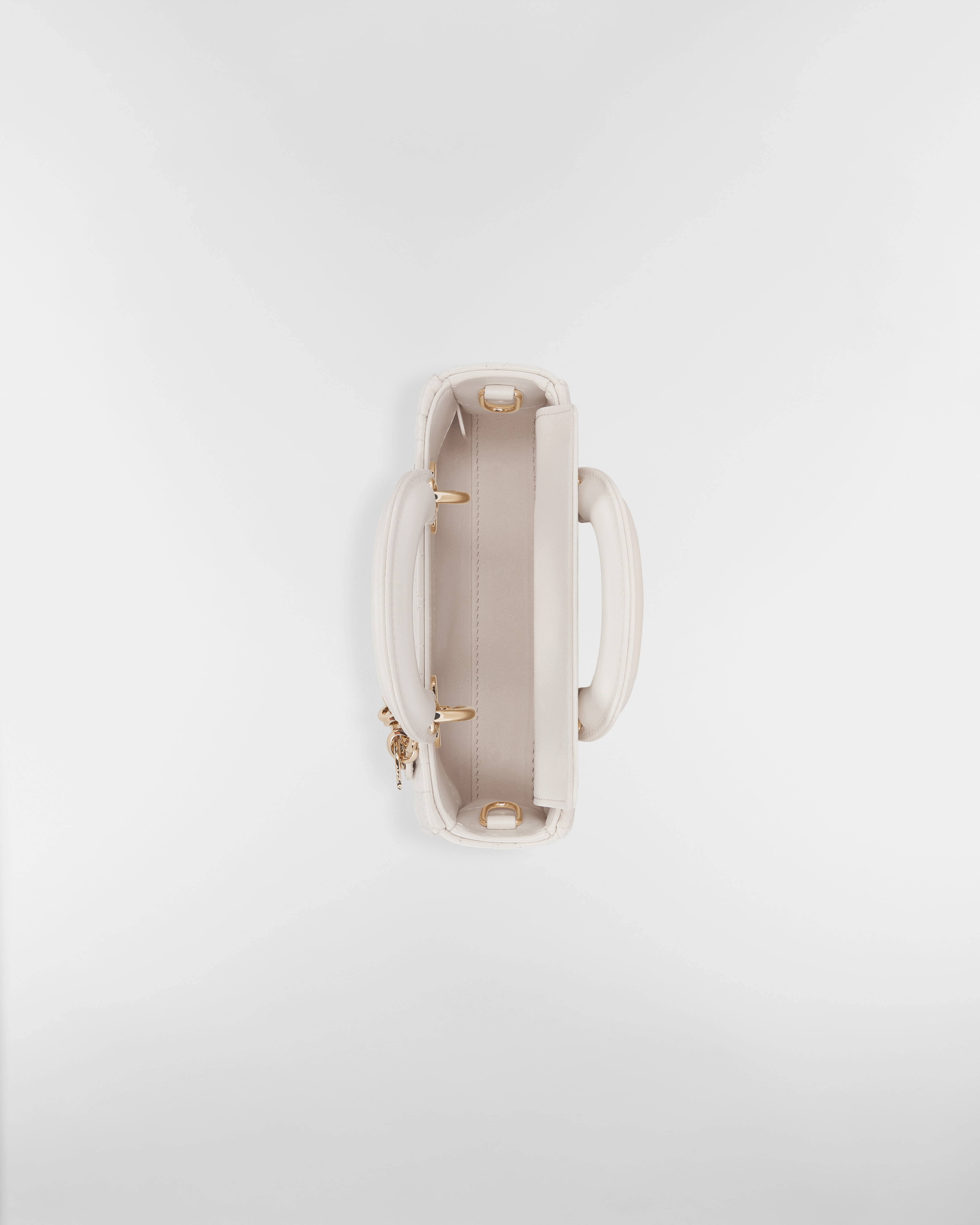 Micro sac Lady D-Joy Dioramour Cuir d'agneau Cannage à motif cœur couleur latte E06