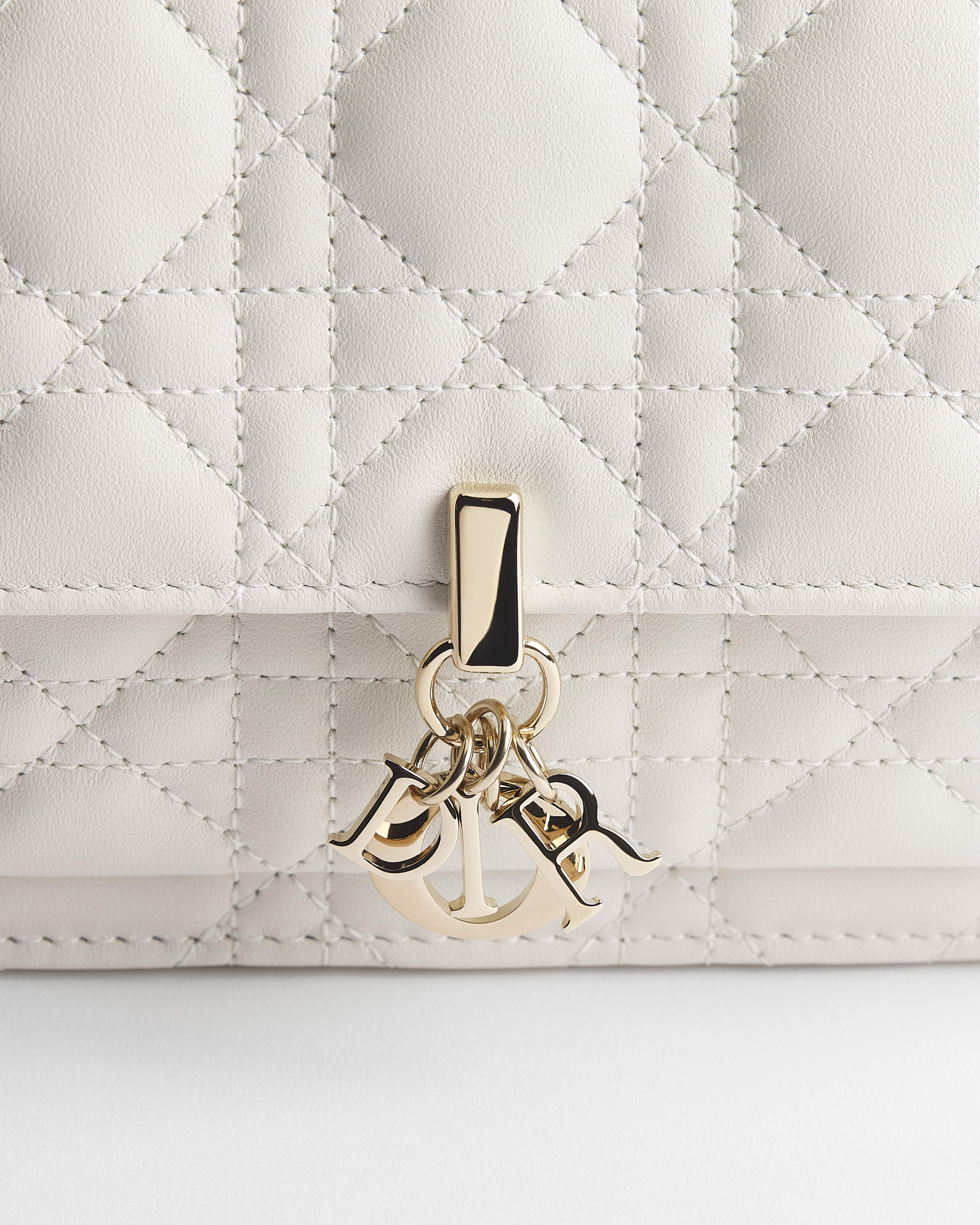 My Dior Daily Pouch with Chain Latte Cannage Lambskin E10