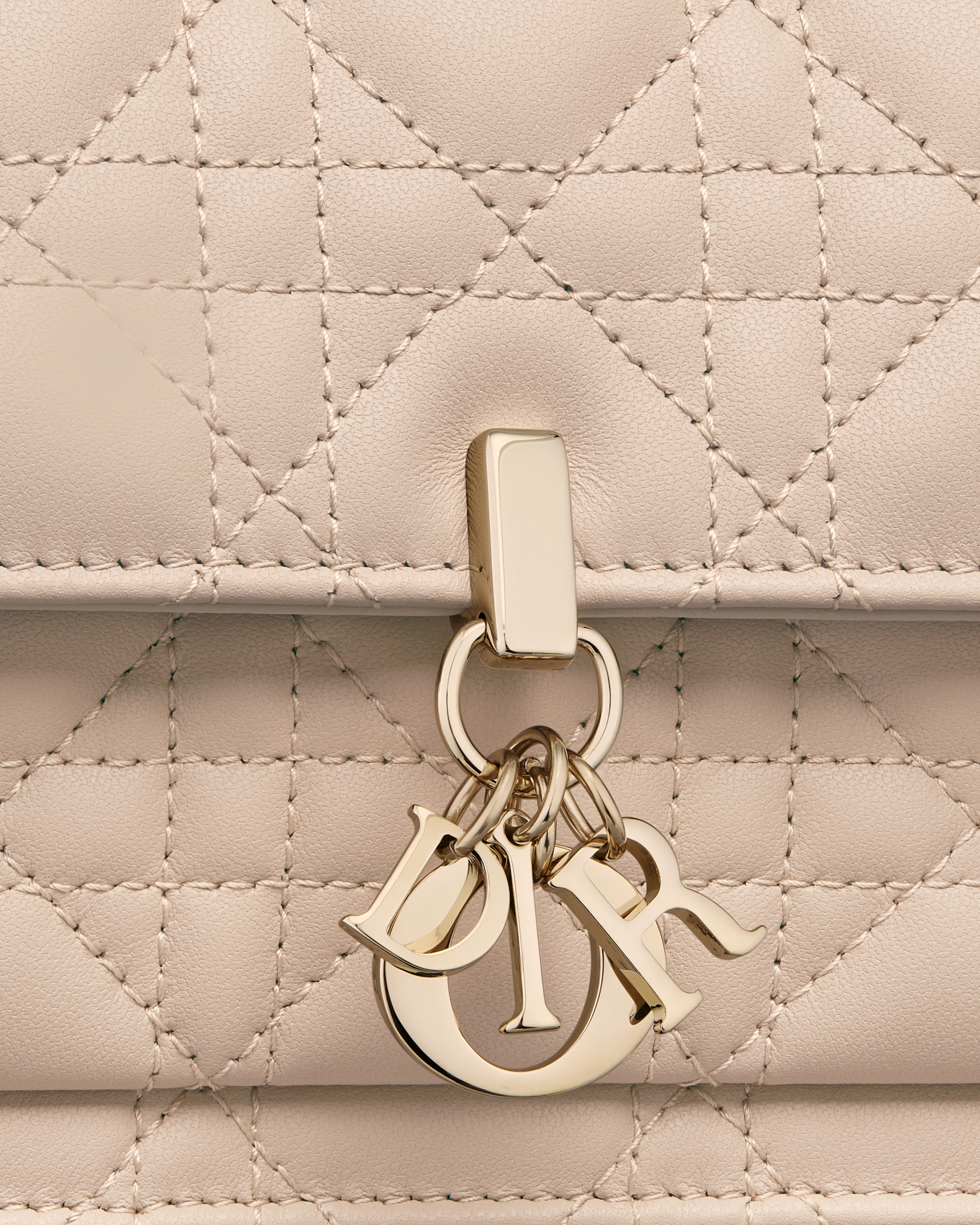 My Dior Daily Pouch with Chain Powder Beige Cannage Lambskin E09