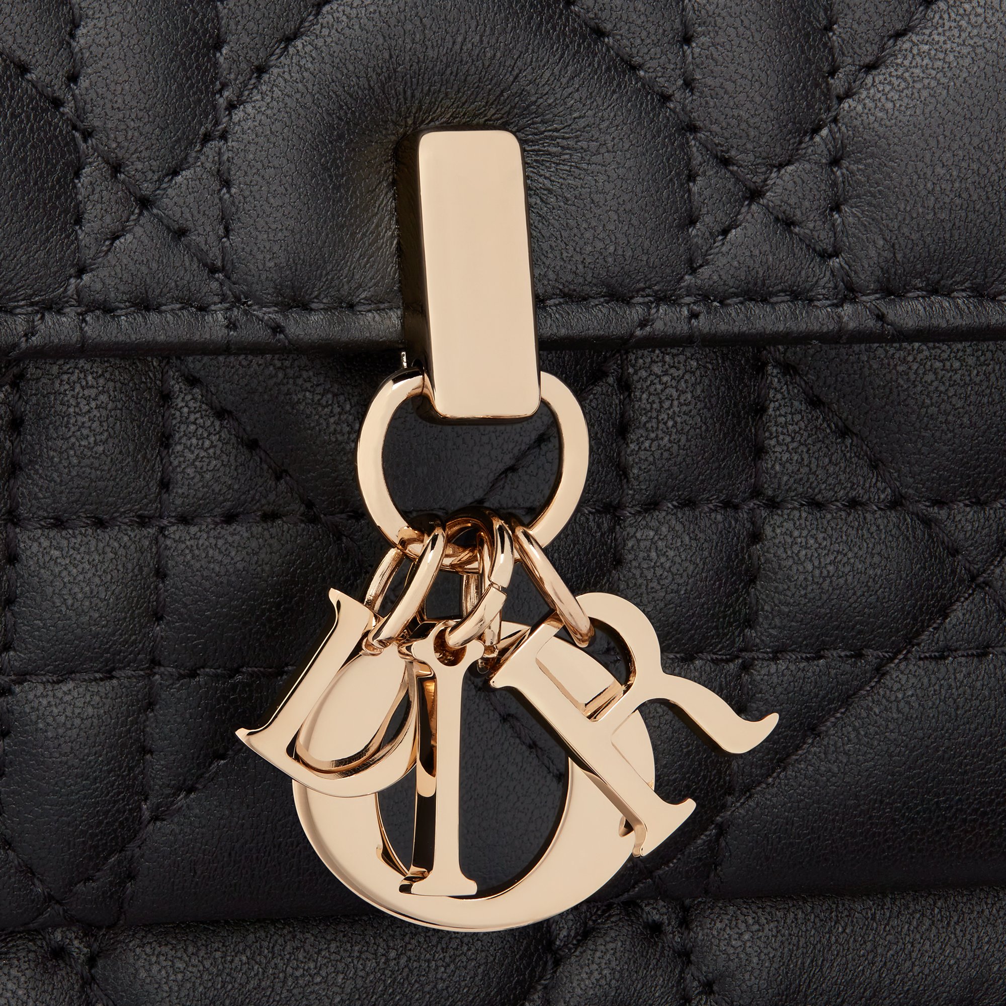 Christian Dior - 新品 定価以下 ディオール My Dior デイリーチェーンポーチ ブラックの通販 by m's store  ｜クリスチャンディオールならラクマ
