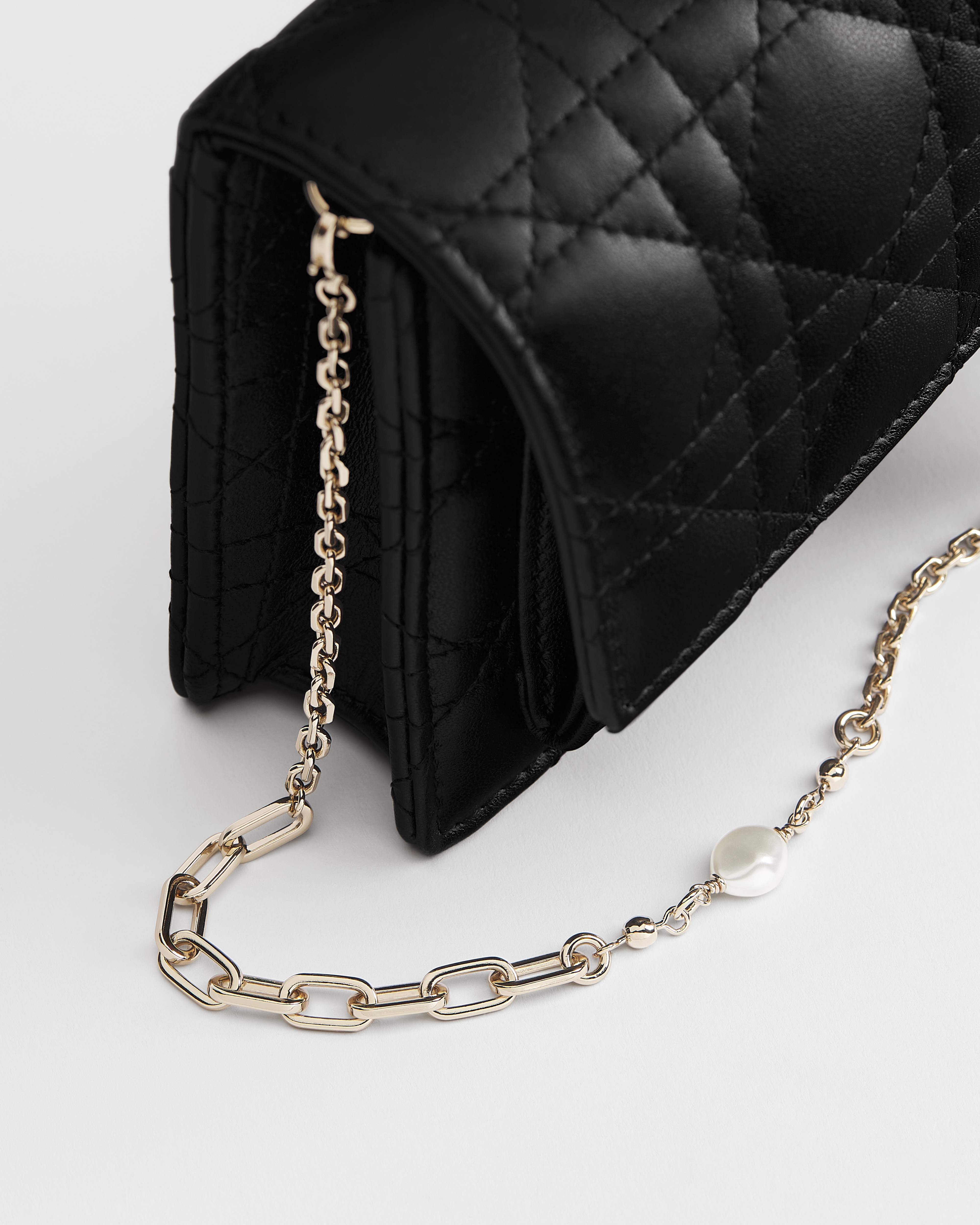 My Dior Daily Pouch with Chain Black Cannage Lambskin E09