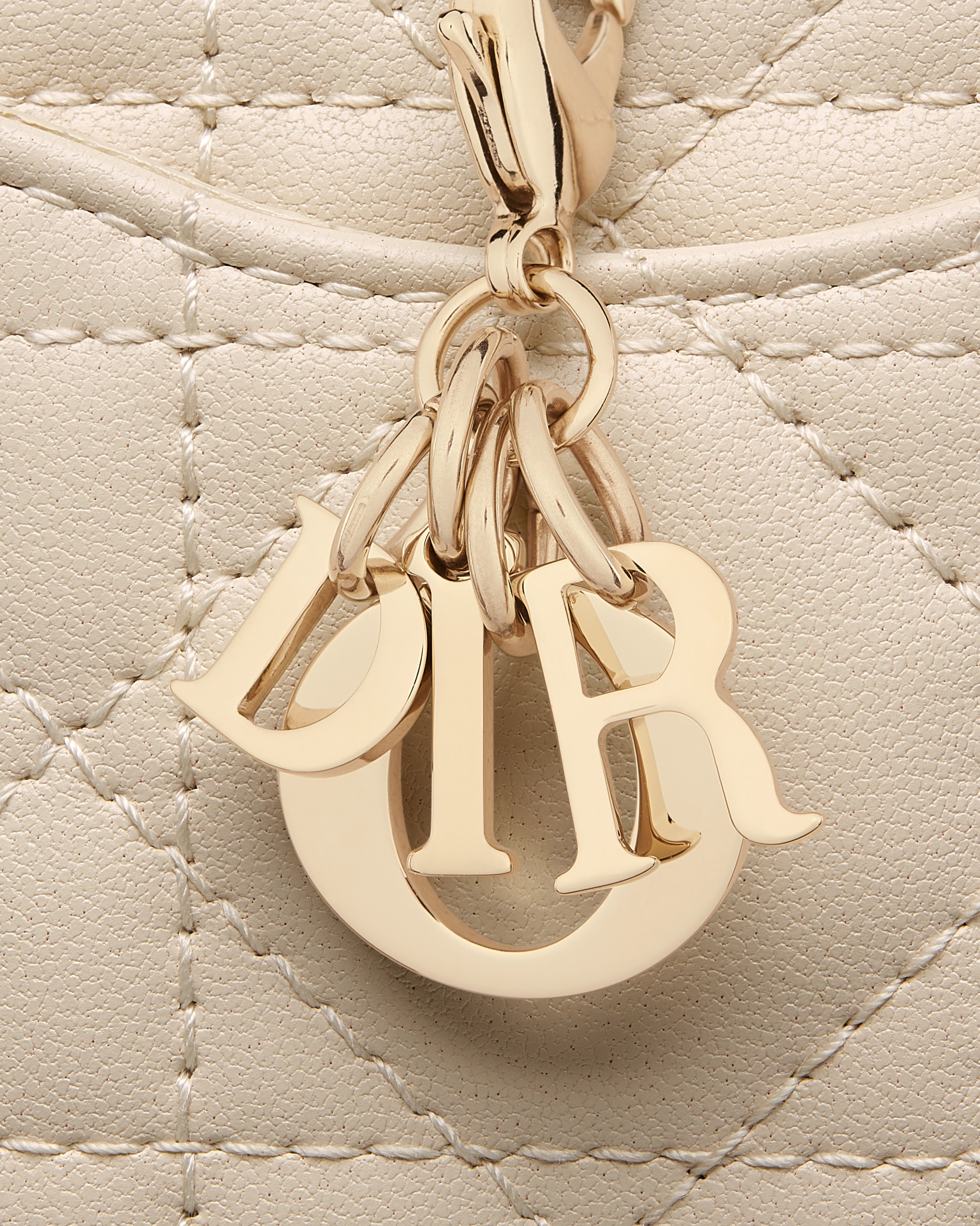 Lady Dior Cosmos 拉鍊卡夾 煙象牙色 Cannage 籐格紋羊皮 E09