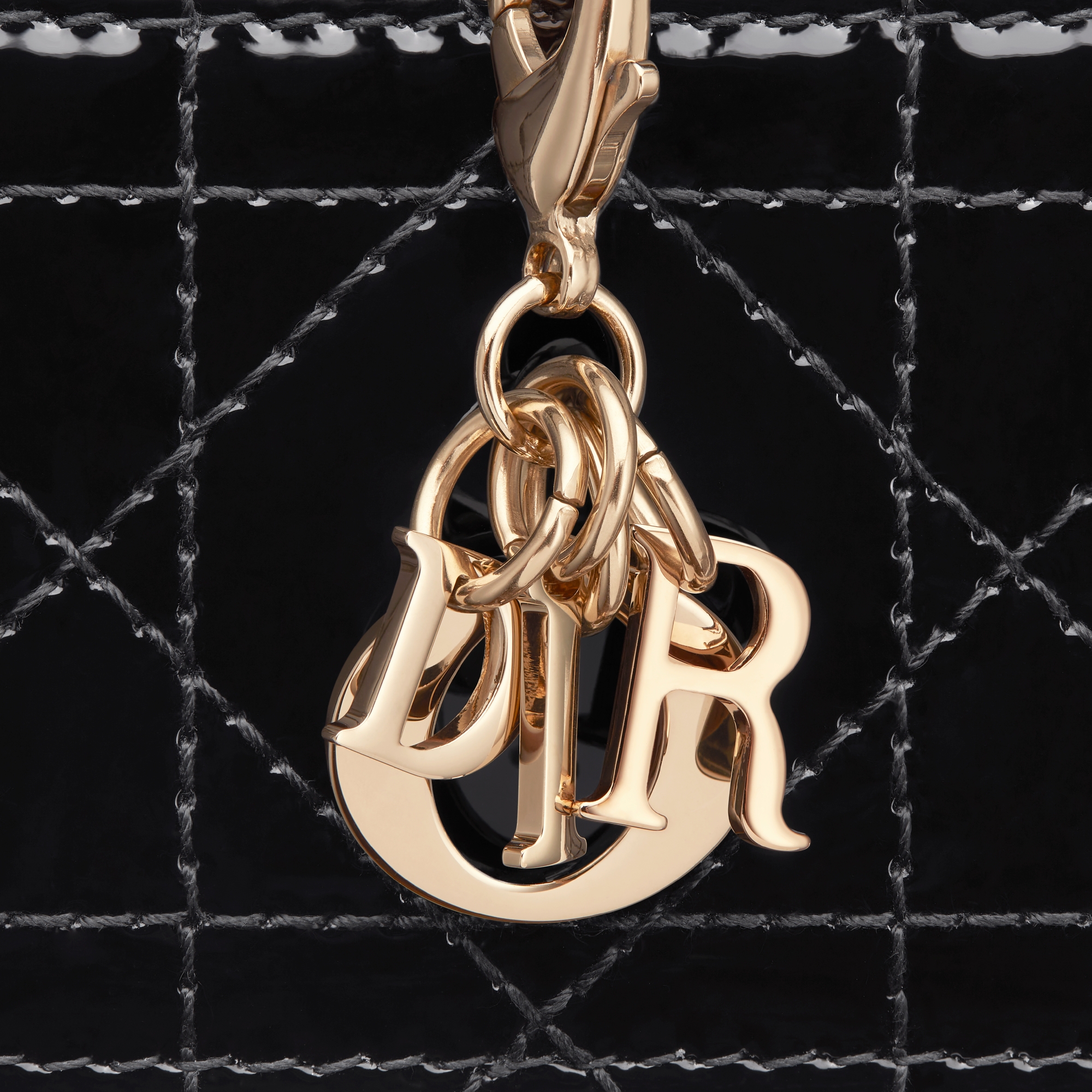 Lady Dior Freesia Card Holder Black Patent Cannage Calfskin E09