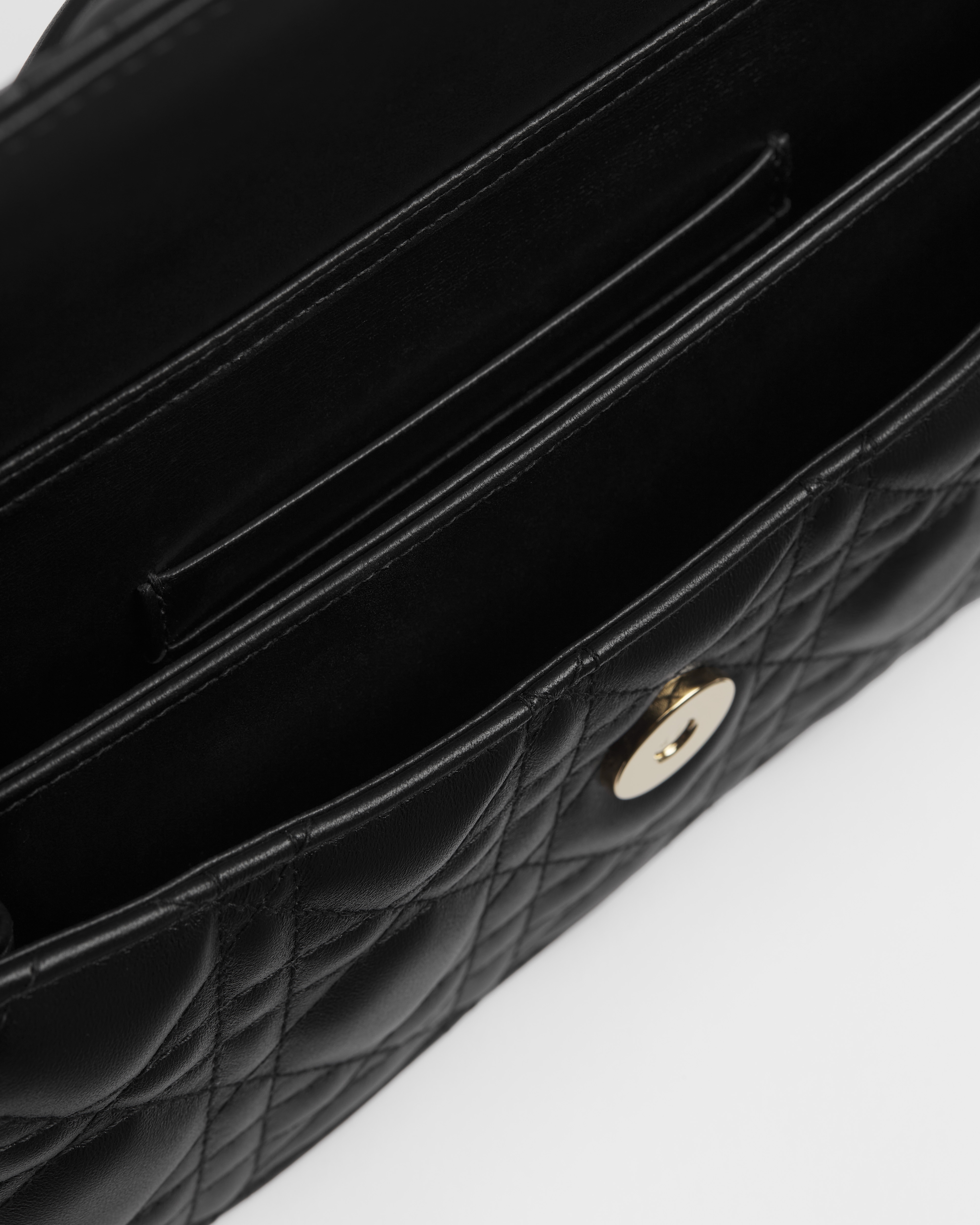 My Dior 迷你包 黑色 Cannage 籐格紋羊皮 E06