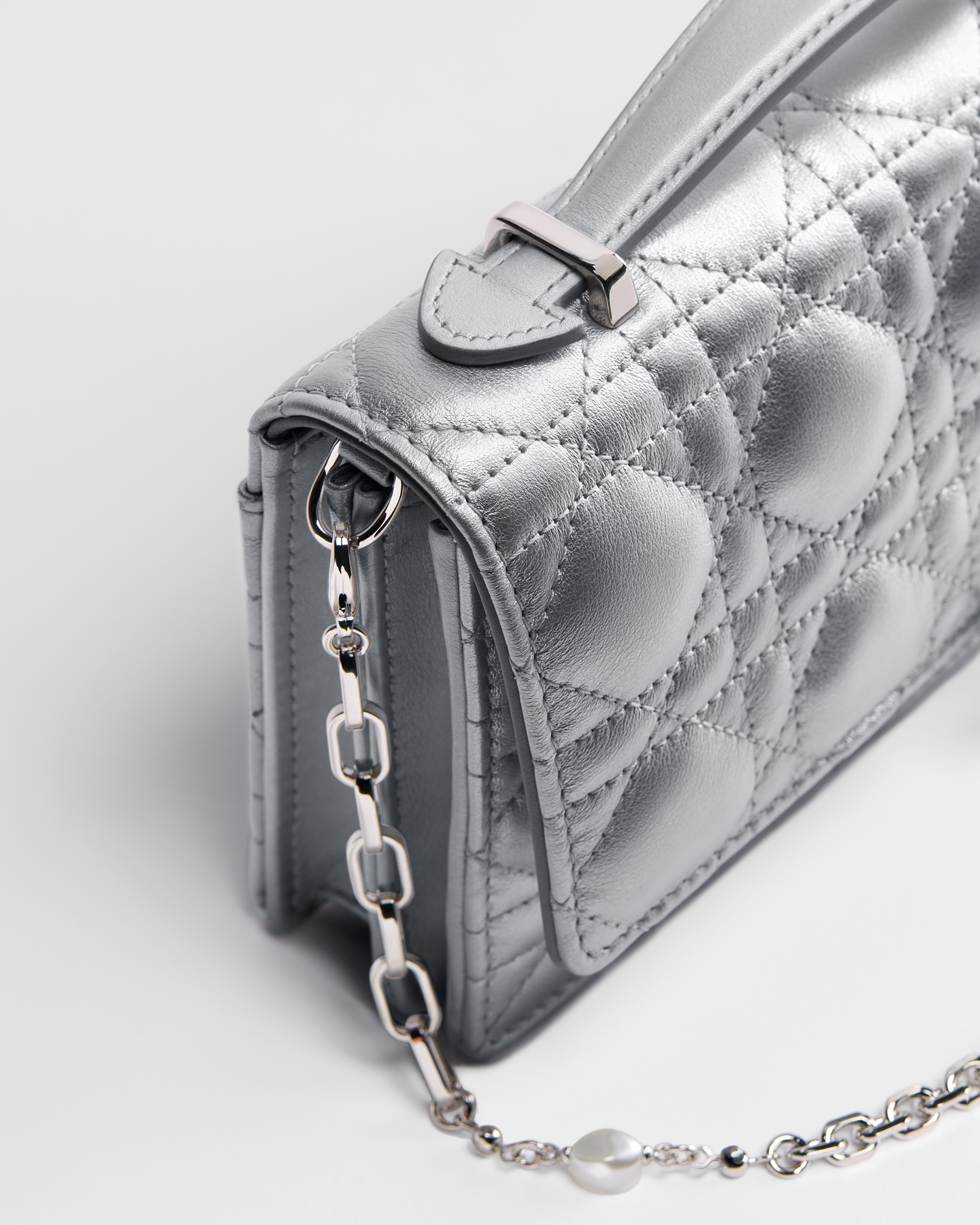My Dior Mini Bag Iridescent Metallic Silver-Tone Cannage Lambskin E09