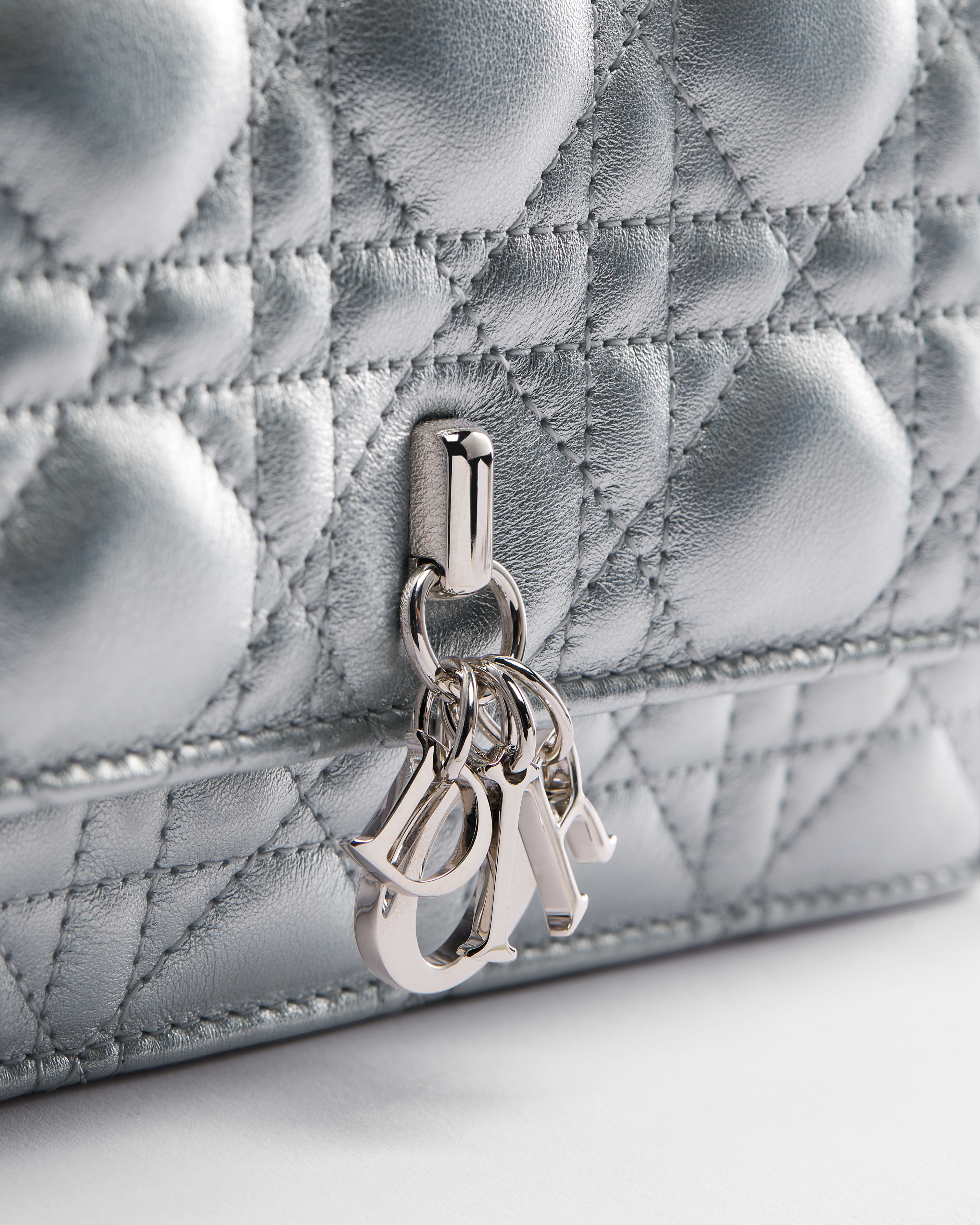 My Dior Mini Bag Iridescent Metallic Silver-Tone Cannage Lambskin E10