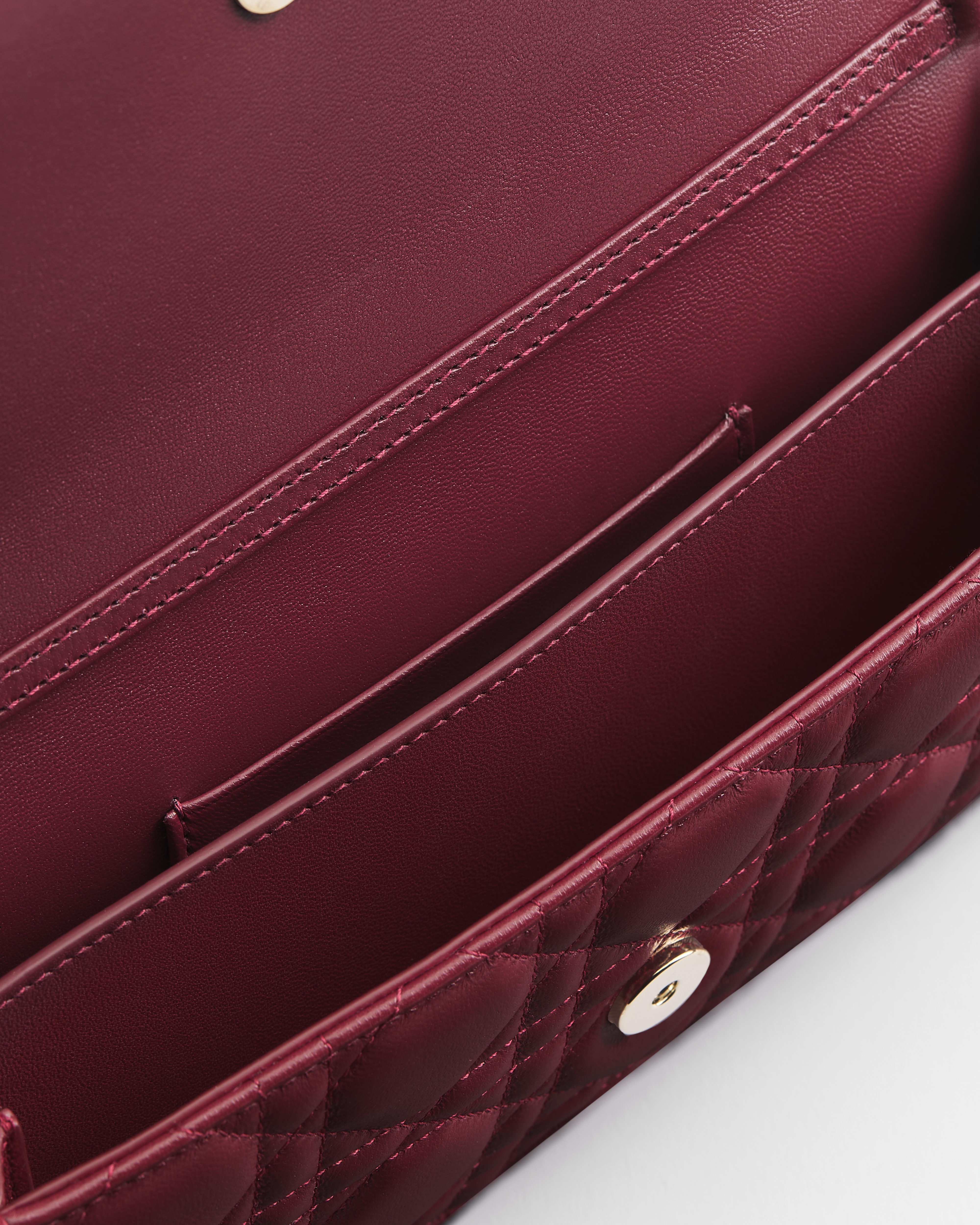 Minibolso My Dior - Dior Or Piel de cordero Cannage en Rouge Hermitage E06