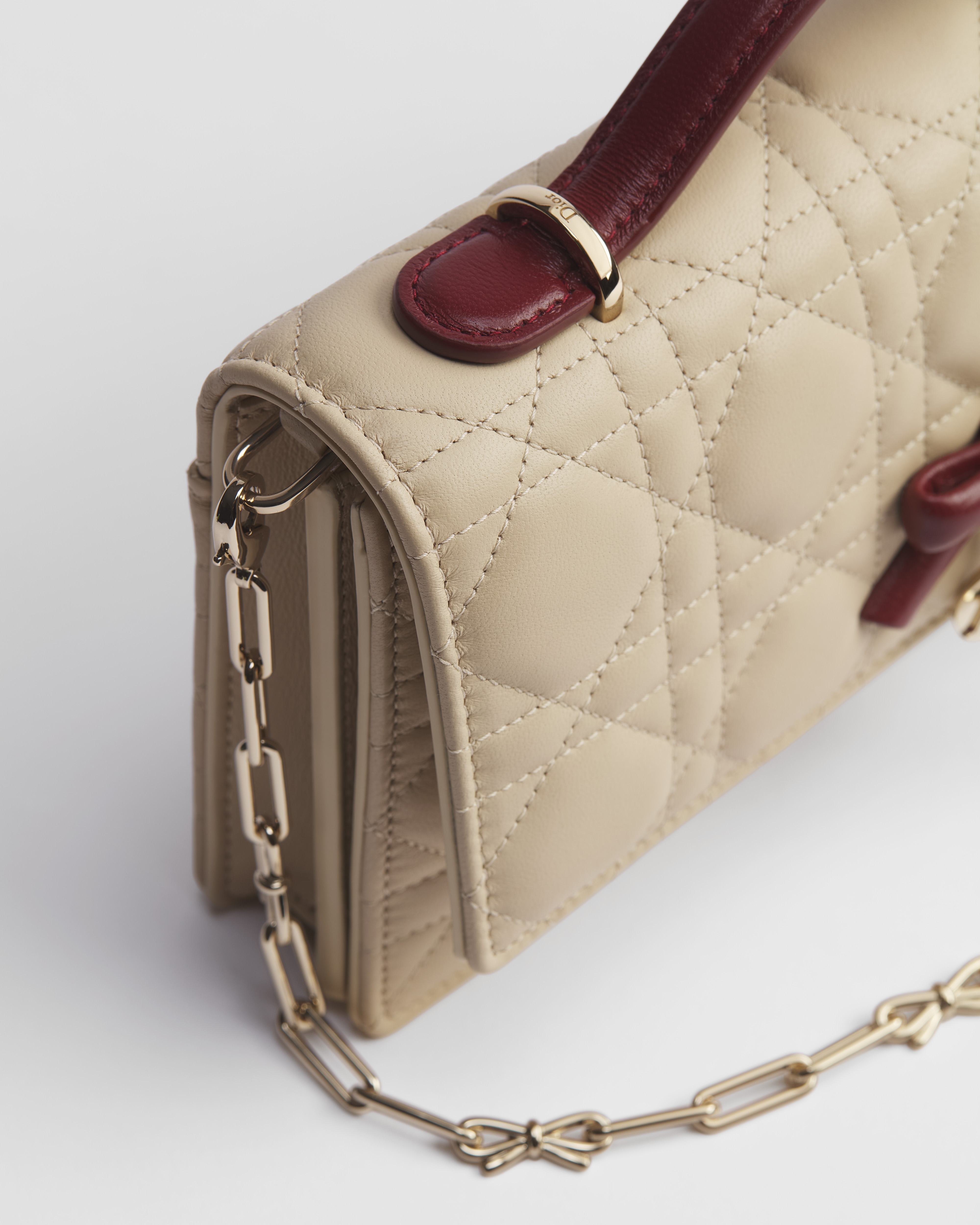 Minibolso My Dior - Dior Or Piel de cordero Cannage en dos tonos, Trench y Rouge Hermitage E09