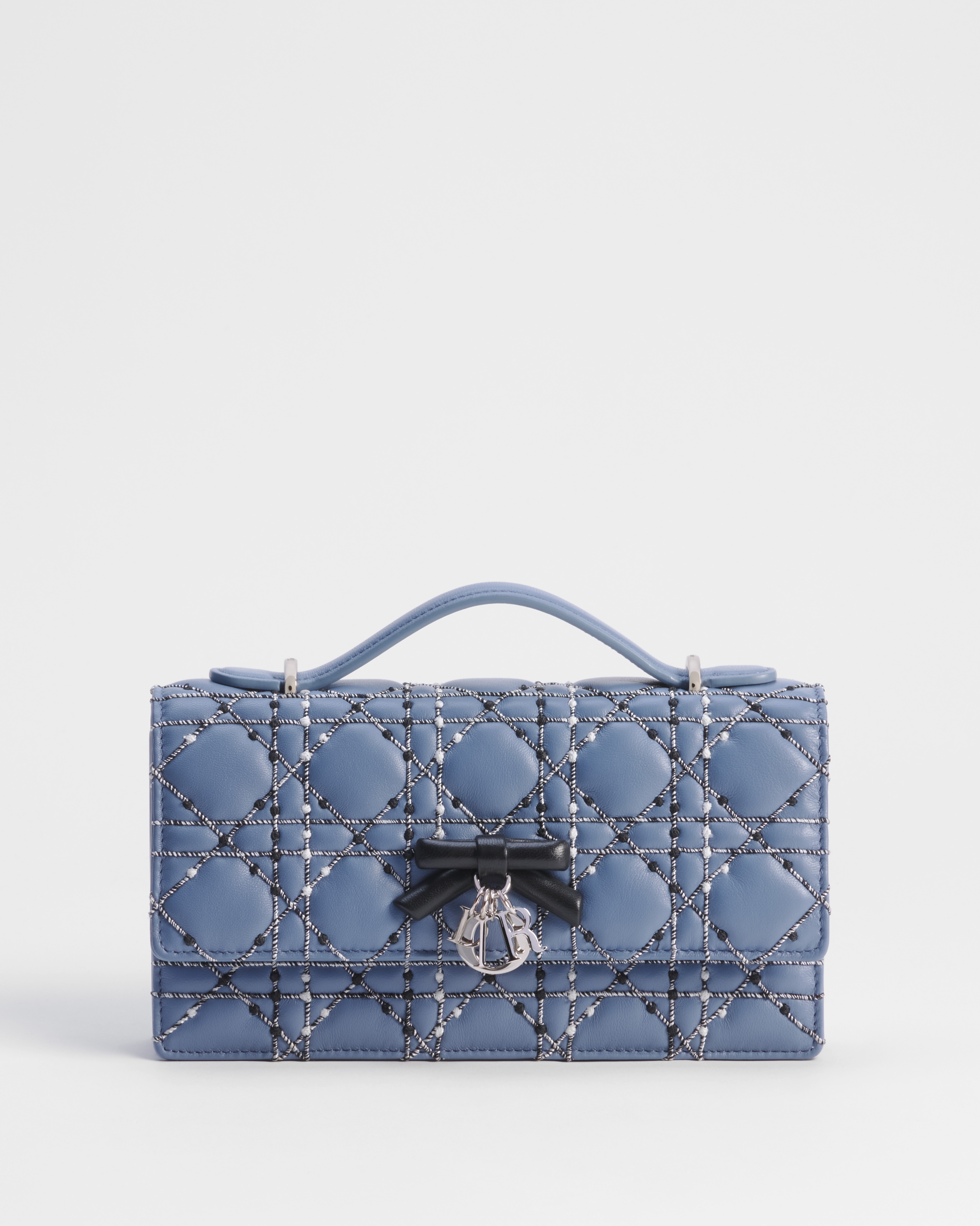 Dioriviera My Dior-minitas Blauw-greige lamsleer met Cannage-motief geborduurd met tweekleurige draad E01